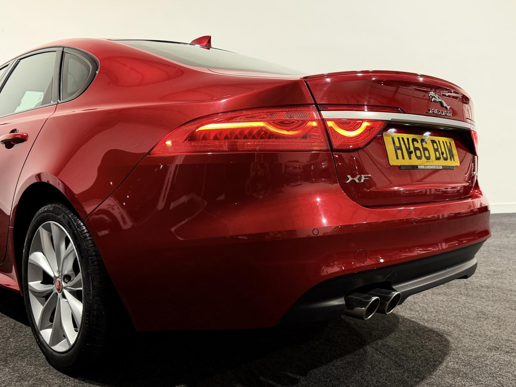 Jaguar XF 2.0d R-Sport Saloon 4dr Diesel Auto Euro 6 (s/s) (180 ps)