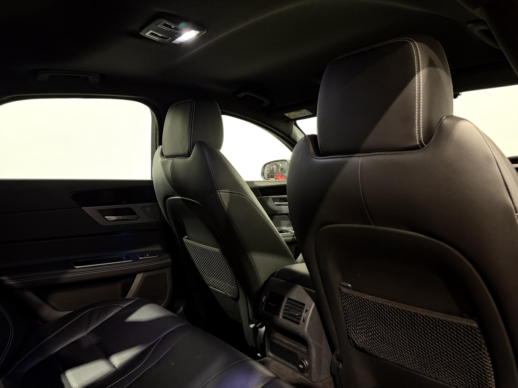 Jaguar XF 2.0d R-Sport Saloon 4dr Diesel Auto Euro 6 (s/s) (180 ps)