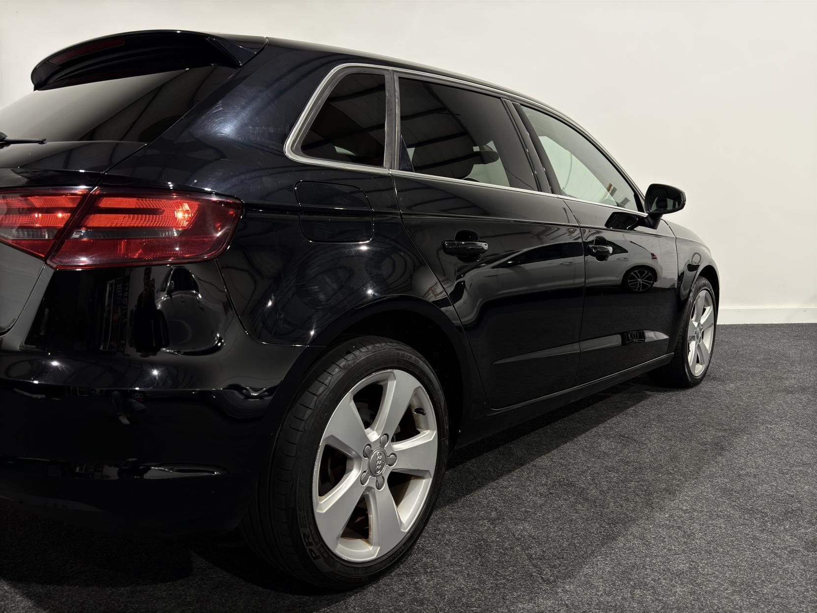 Audi A3 2.0 TDI Sport Sportback 5dr Diesel Manual Euro 5 (s/s) (150 ps)