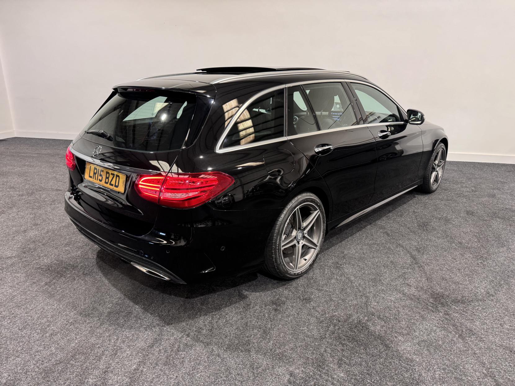 Mercedes-Benz C Class 2.0 C200 AMG Line Estate 5dr Petrol 7G-Tronic+ Euro 6 (s/s) (184 ps)