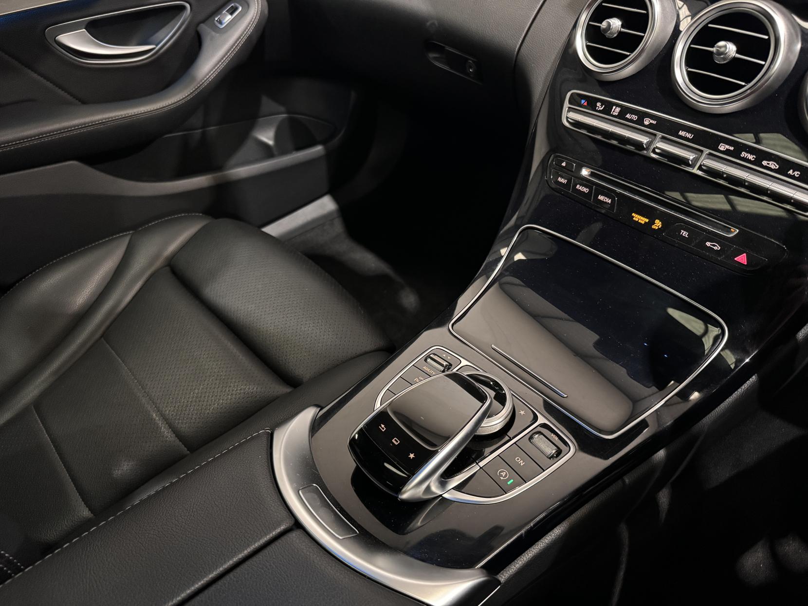 Mercedes-Benz C Class 2.0 C200 AMG Line Estate 5dr Petrol 7G-Tronic+ Euro 6 (s/s) (184 ps)