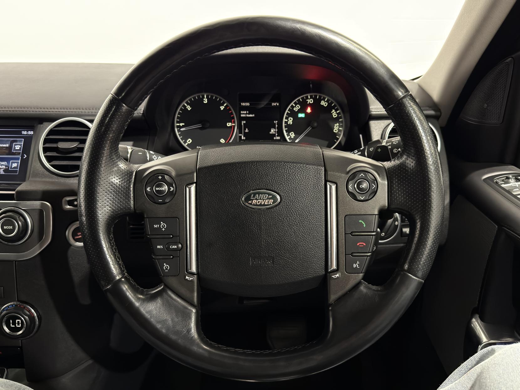 Land Rover Discovery 4 3.0 SD V6 HSE Luxury SUV 5dr Diesel Auto 4WD Euro 6 (s/s) (256 bhp)