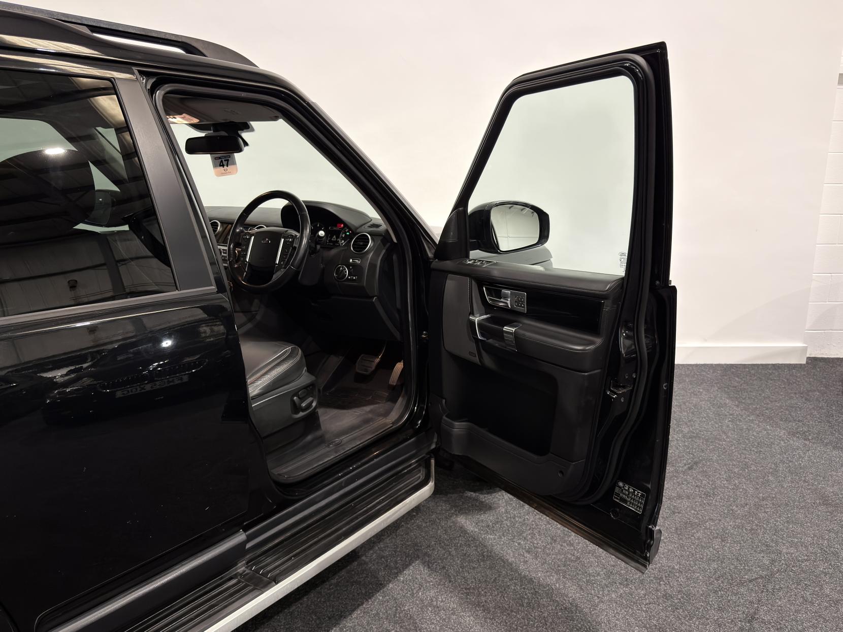 Land Rover Discovery 4 3.0 SD V6 HSE Luxury SUV 5dr Diesel Auto 4WD Euro 6 (s/s) (256 bhp)