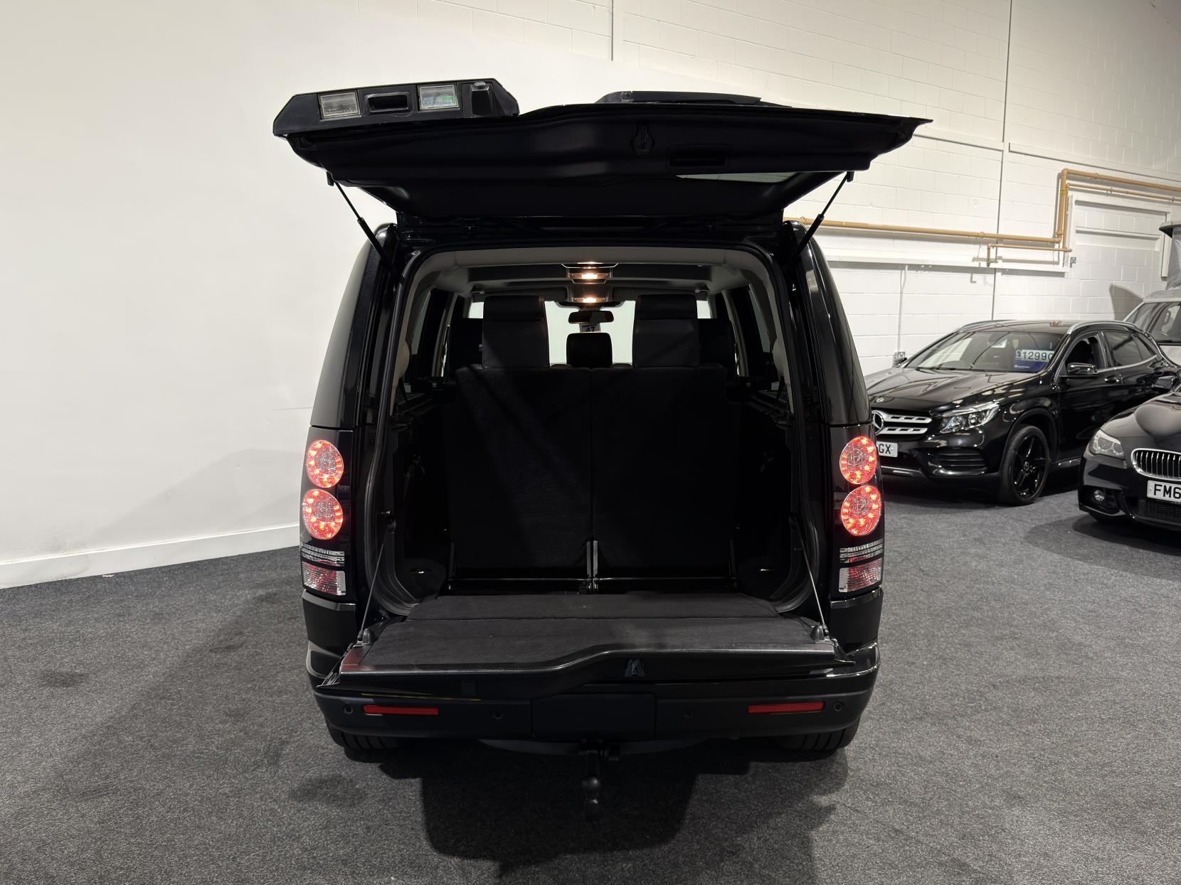 Land Rover Discovery 4 3.0 SD V6 HSE Luxury SUV 5dr Diesel Auto 4WD Euro 6 (s/s) (256 bhp)