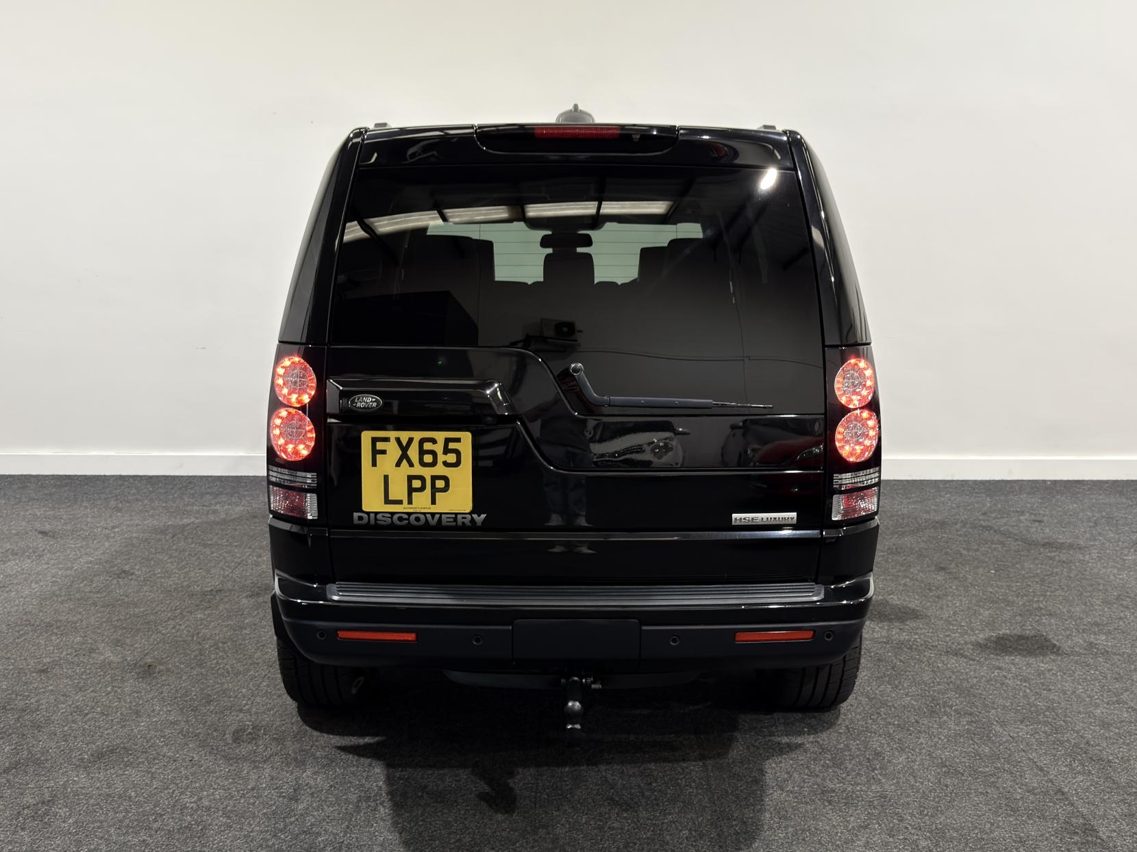 Land Rover Discovery 4 3.0 SD V6 HSE Luxury SUV 5dr Diesel Auto 4WD Euro 6 (s/s) (256 bhp)