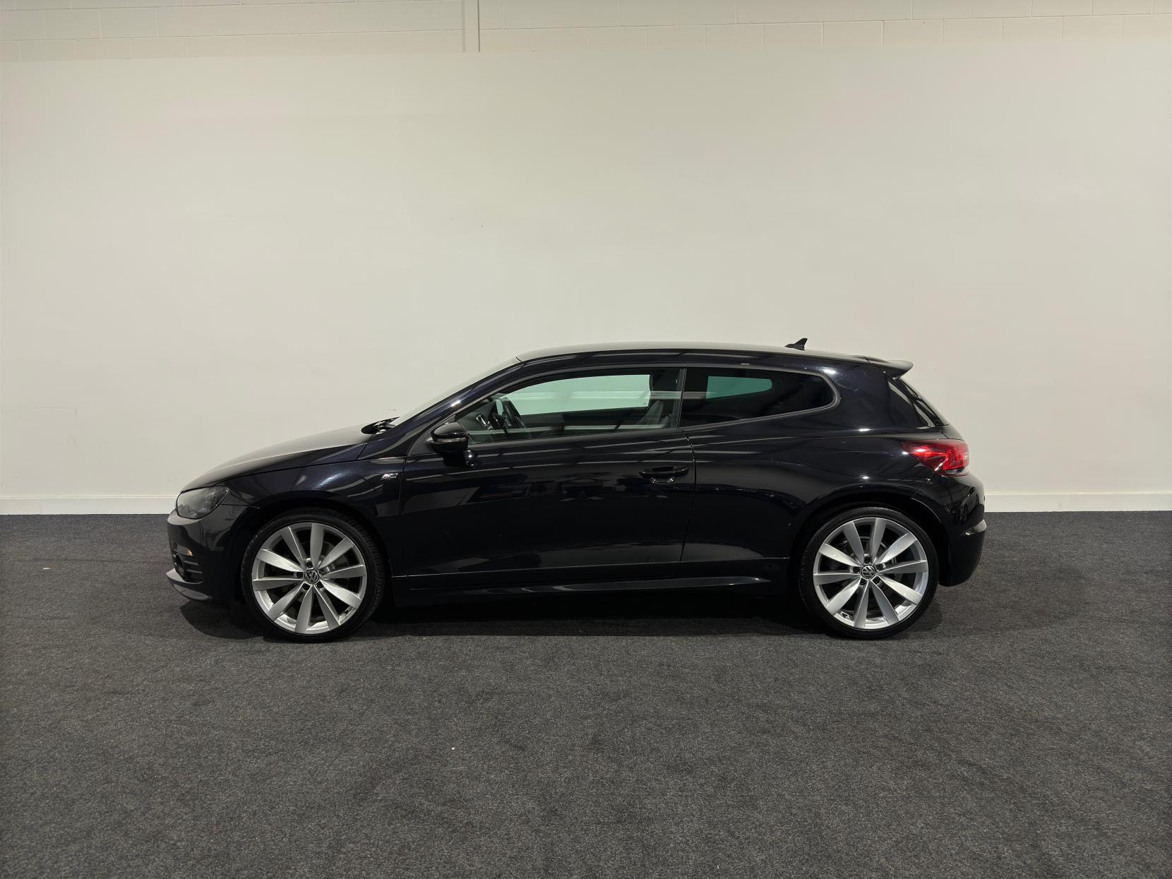 Volkswagen Scirocco 2.0 TDI R-Line Hatchback 3dr Diesel Manual Euro 5 (Leather, Nav) (177 ps)