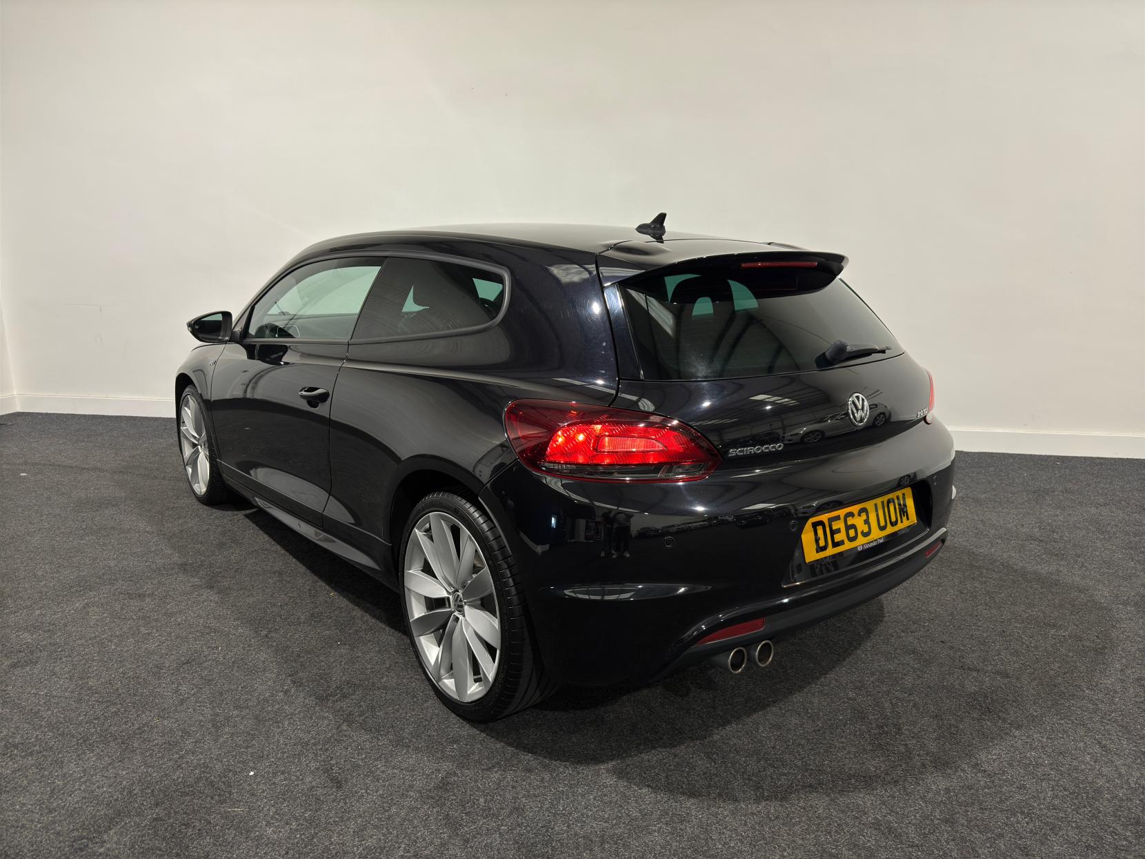 Volkswagen Scirocco 2.0 TDI R-Line Hatchback 3dr Diesel Manual Euro 5 (Leather, Nav) (177 ps)