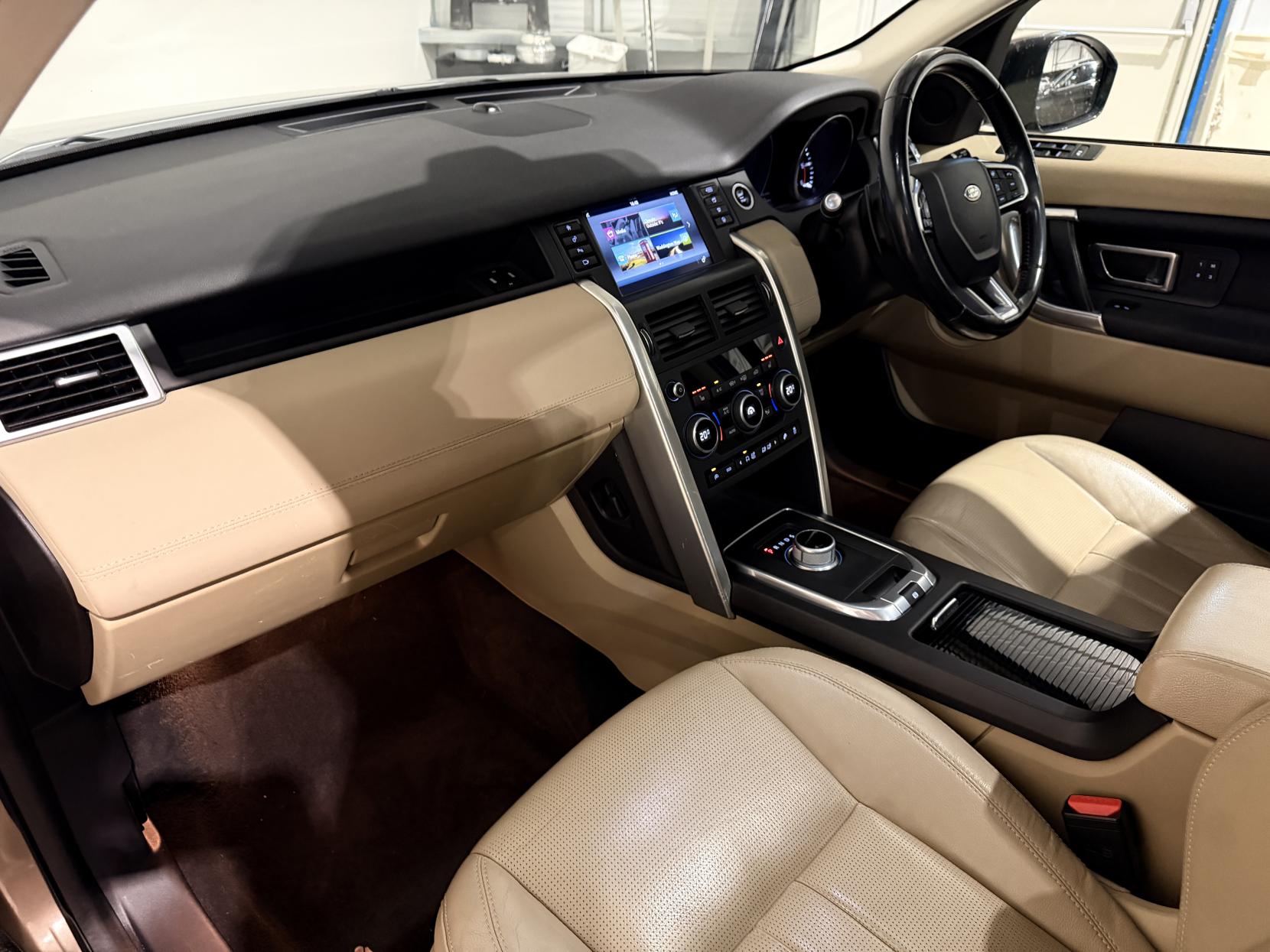 Land Rover Discovery Sport 2.2 SD4 HSE SUV 5dr Diesel Auto 4WD Euro 5 (s/s) (190 ps)