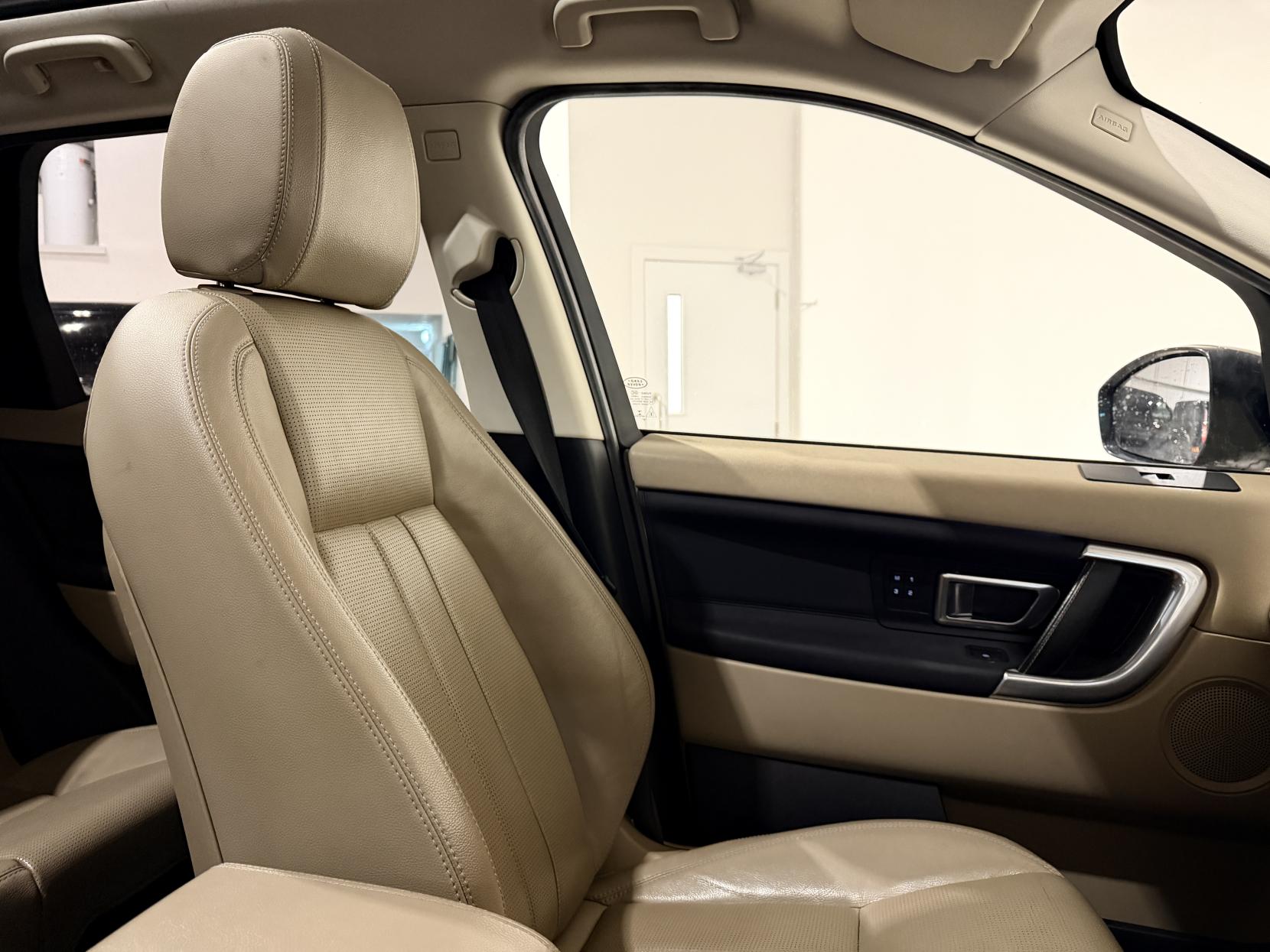 Land Rover Discovery Sport 2.2 SD4 HSE SUV 5dr Diesel Auto 4WD Euro 5 (s/s) (190 ps)