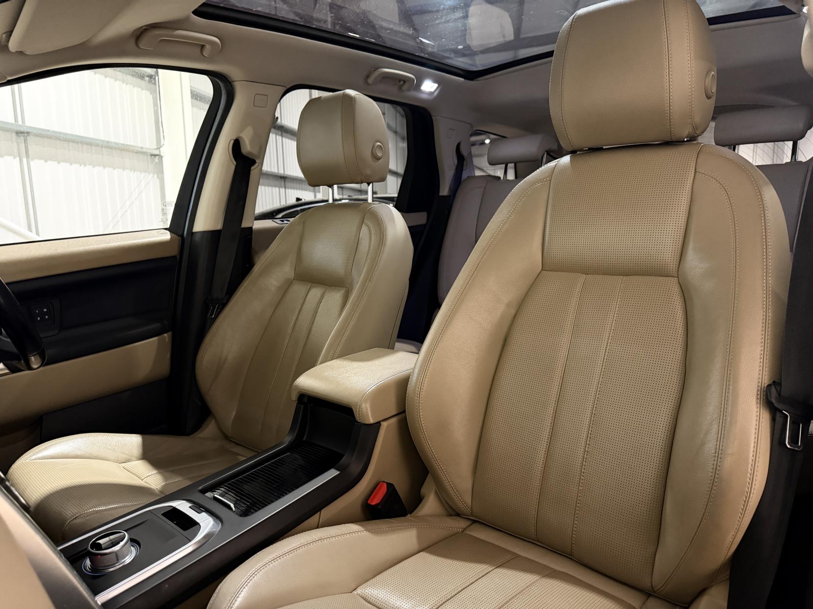 Land Rover Discovery Sport 2.2 SD4 HSE SUV 5dr Diesel Auto 4WD Euro 5 (s/s) (190 ps)