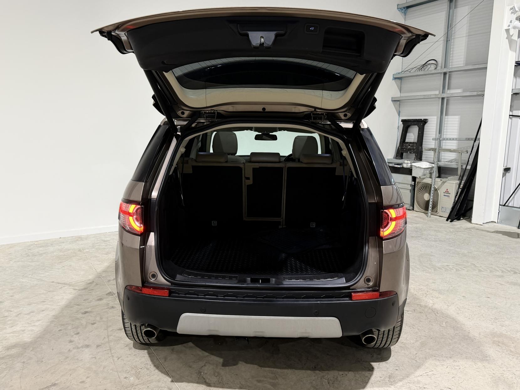 Land Rover Discovery Sport 2.2 SD4 HSE SUV 5dr Diesel Auto 4WD Euro 5 (s/s) (190 ps)