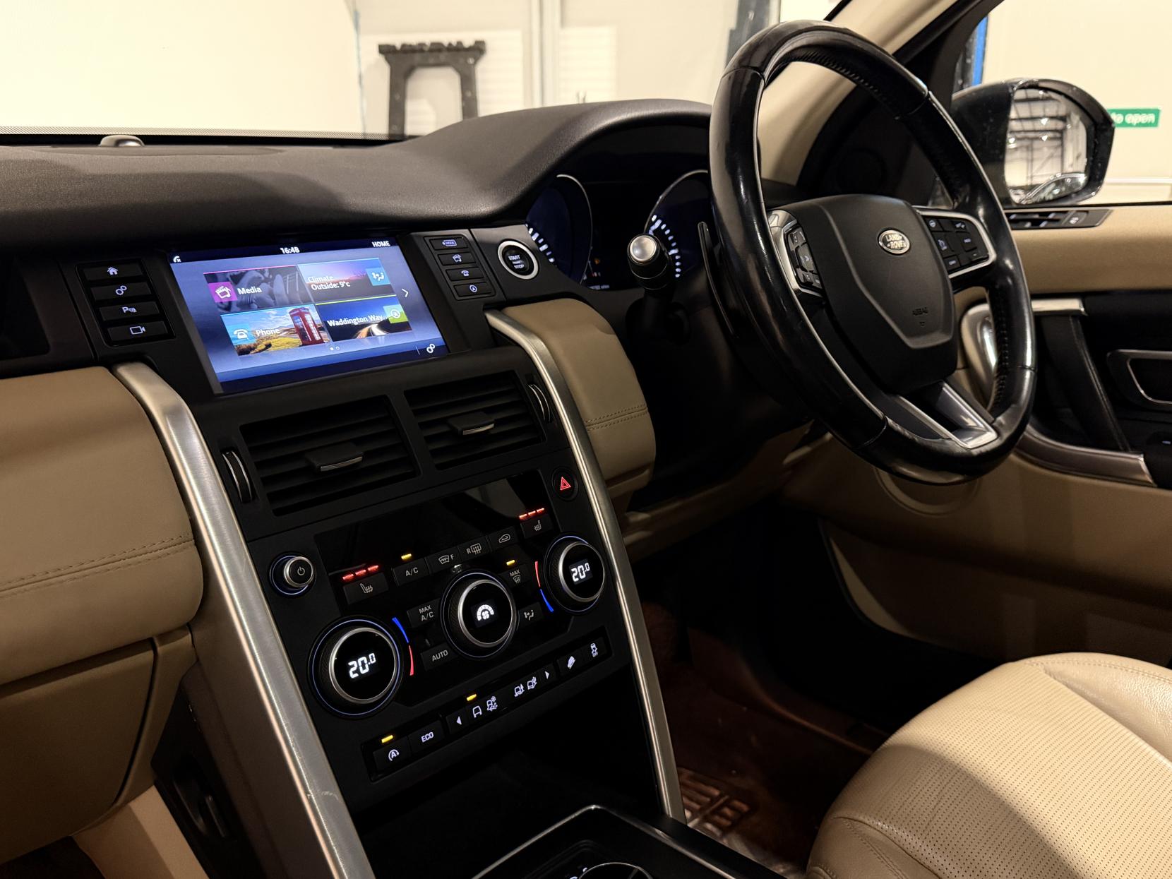 Land Rover Discovery Sport 2.2 SD4 HSE SUV 5dr Diesel Auto 4WD Euro 5 (s/s) (190 ps)