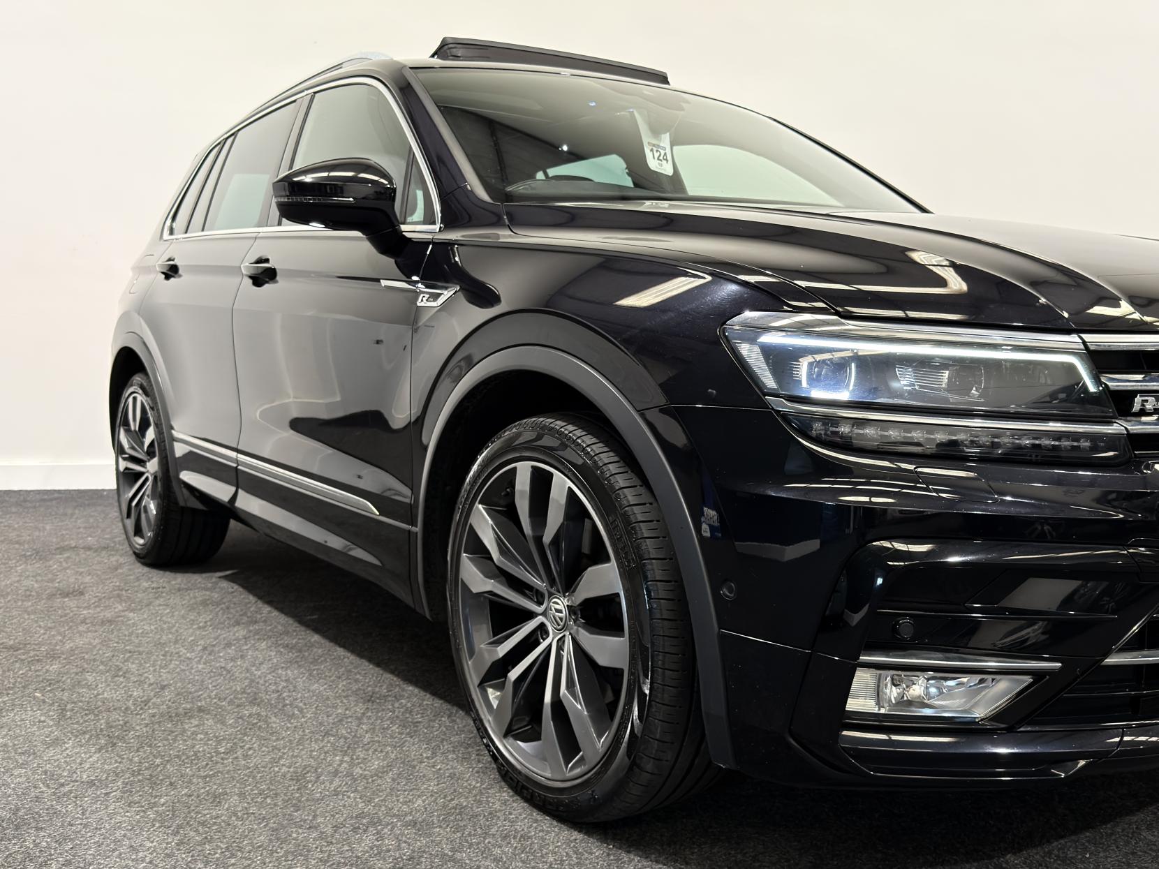 Volkswagen Tiguan 2.0 TDI BlueMotion Tech R-Line SUV 5dr Diesel DSG 4Motion Euro 6 (s/s) (190 ps)