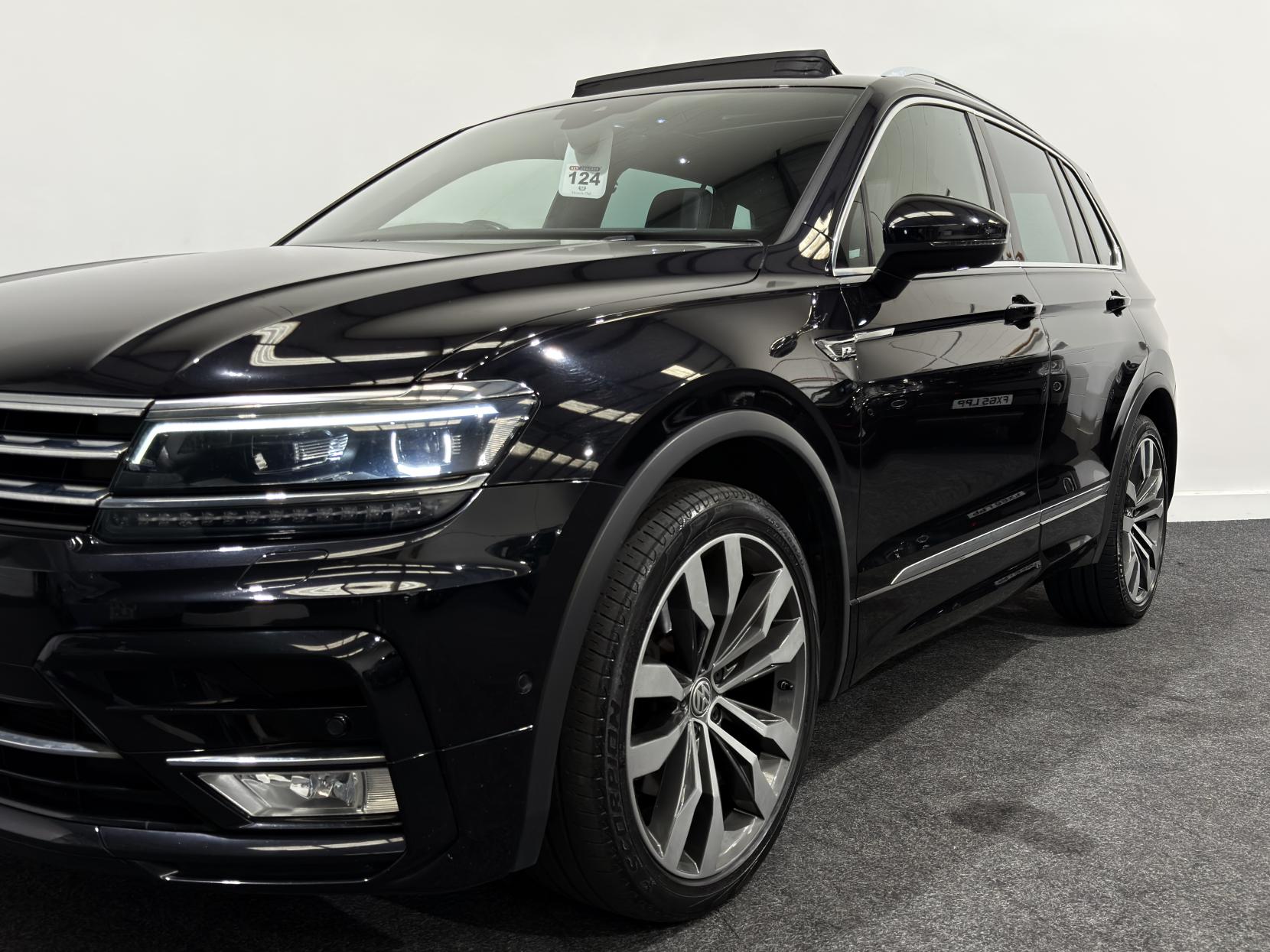 Volkswagen Tiguan 2.0 TDI BlueMotion Tech R-Line SUV 5dr Diesel DSG 4Motion Euro 6 (s/s) (190 ps)
