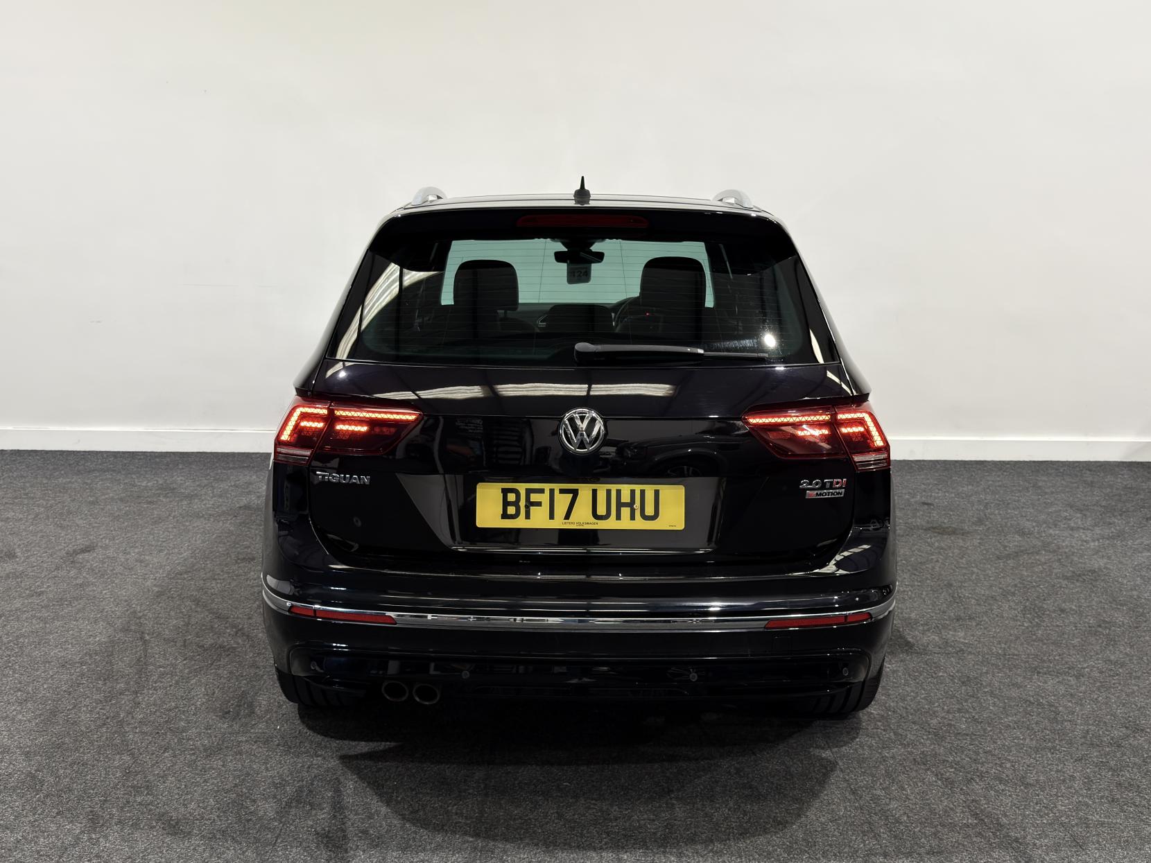 Volkswagen Tiguan 2.0 TDI BlueMotion Tech R-Line SUV 5dr Diesel DSG 4Motion Euro 6 (s/s) (190 ps)