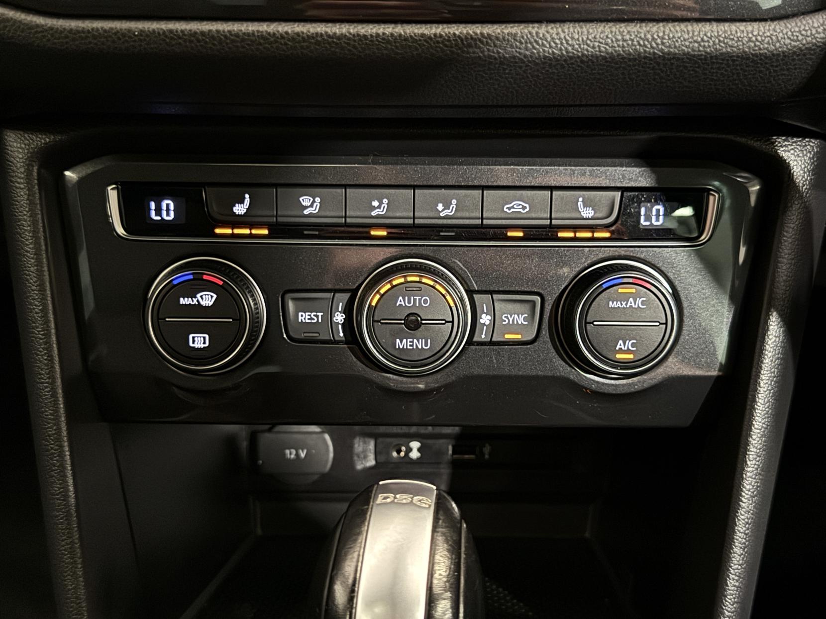 Volkswagen Tiguan 2.0 TDI BlueMotion Tech R-Line SUV 5dr Diesel DSG 4Motion Euro 6 (s/s) (190 ps)