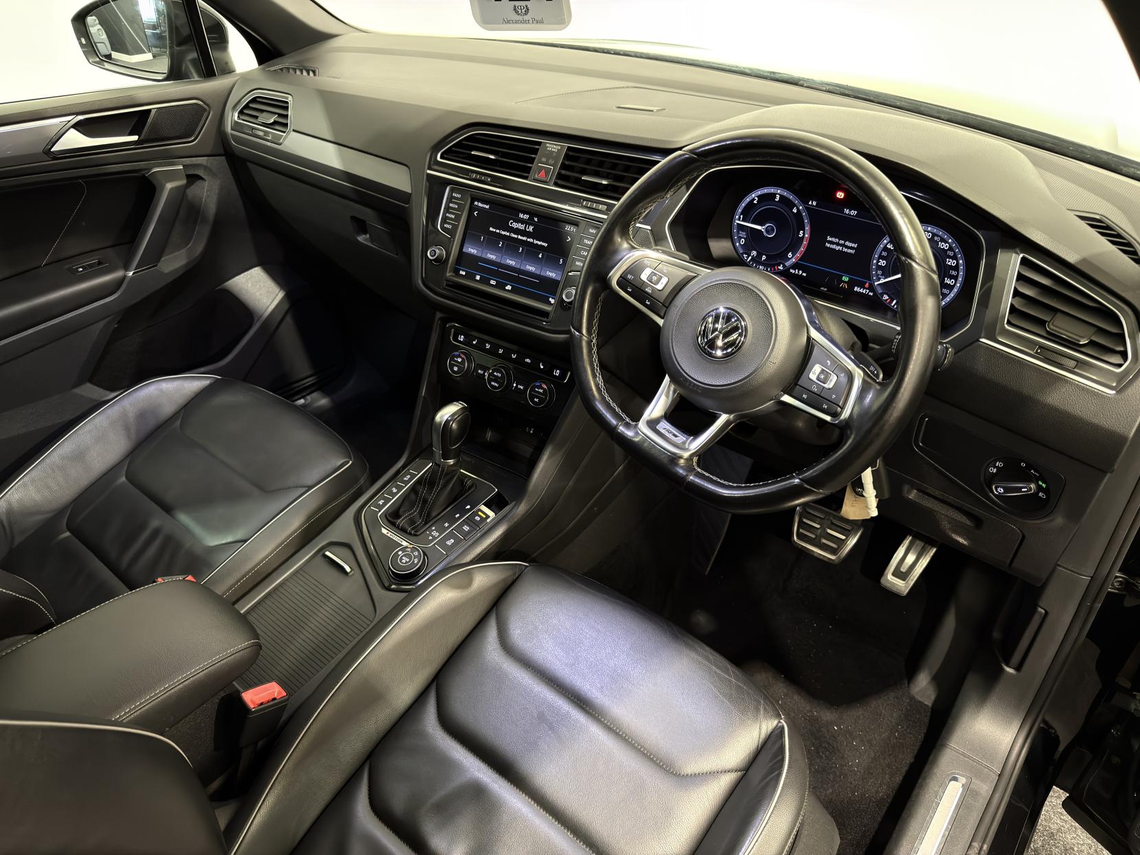 Volkswagen Tiguan 2.0 TDI BlueMotion Tech R-Line SUV 5dr Diesel DSG 4Motion Euro 6 (s/s) (190 ps)