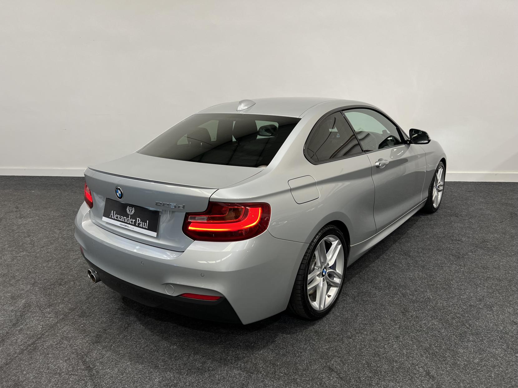 BMW 2 Series 2.0 225d M Sport Coupe 2dr Diesel Auto Euro 6 (s/s) (218 ps)