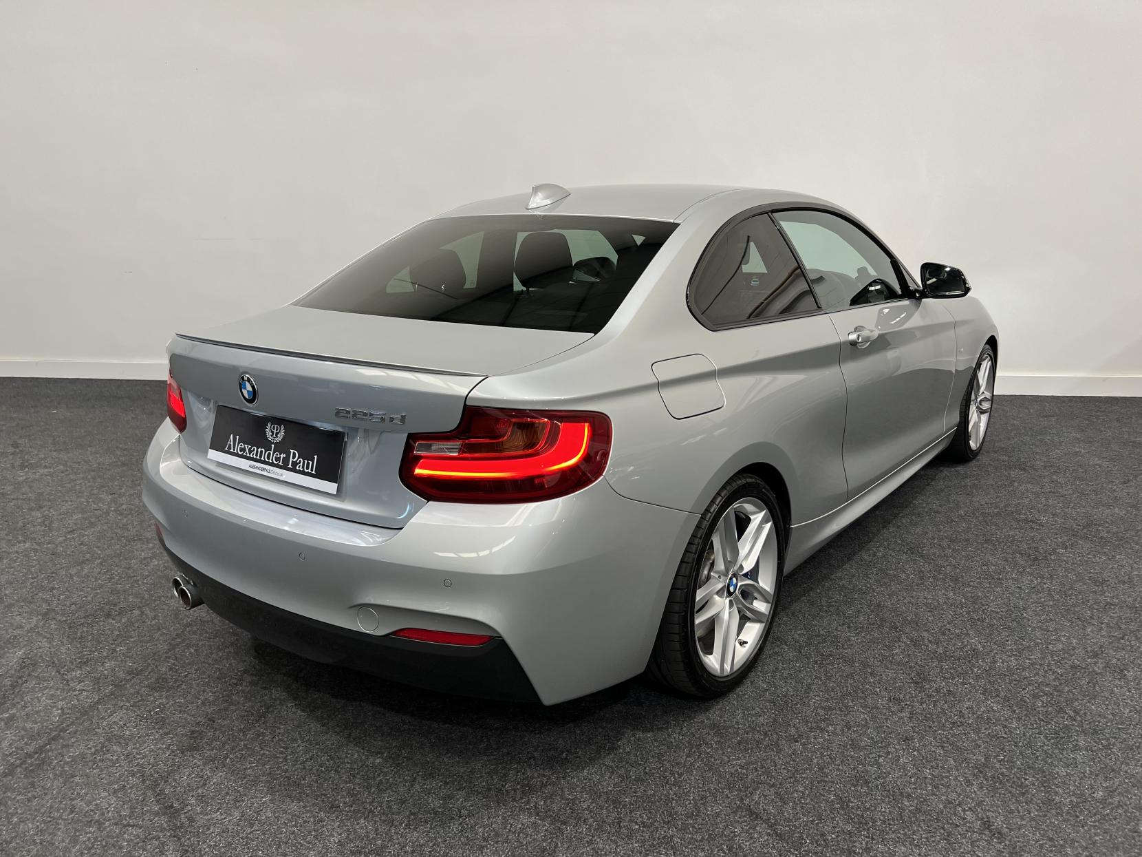 BMW 2 Series 2.0 225d M Sport Coupe 2dr Diesel Auto Euro 6 (s/s) (218 ps)