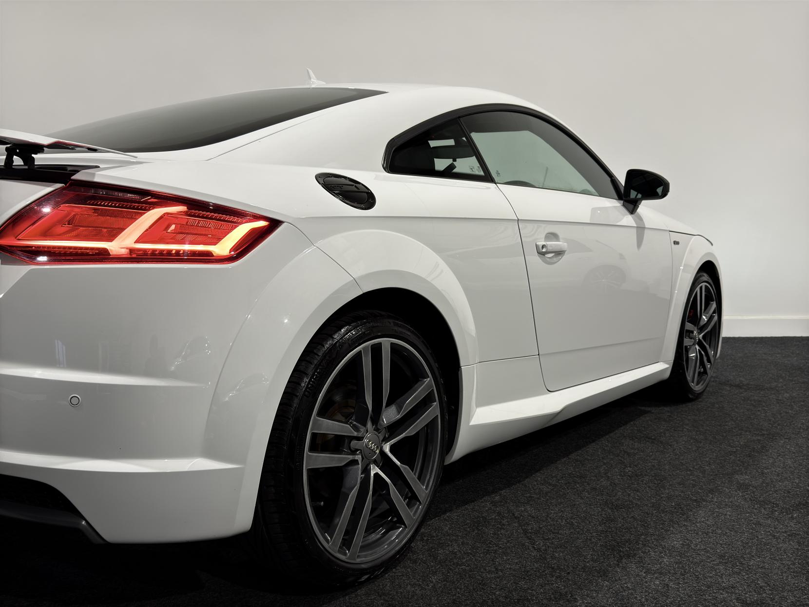 Audi TT 2.0 TDI ultra S line Coupe 3dr Diesel Manual Euro 6 (s/s) (184 ps)