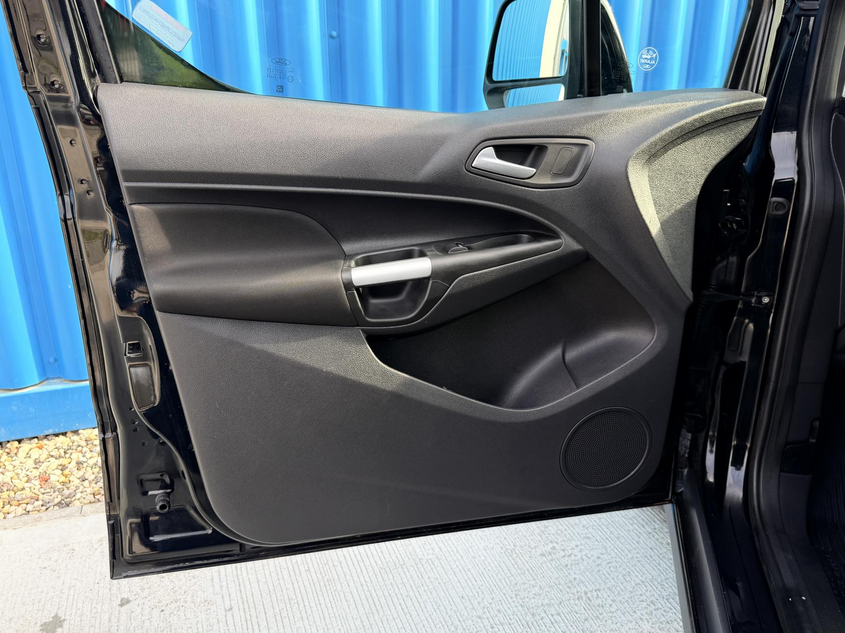 Ford Transit Connect 1.6 TDCi 240 Limited Panel Van 4dr Diesel Manual L2 H1 (128 g/km, 113 bhp)