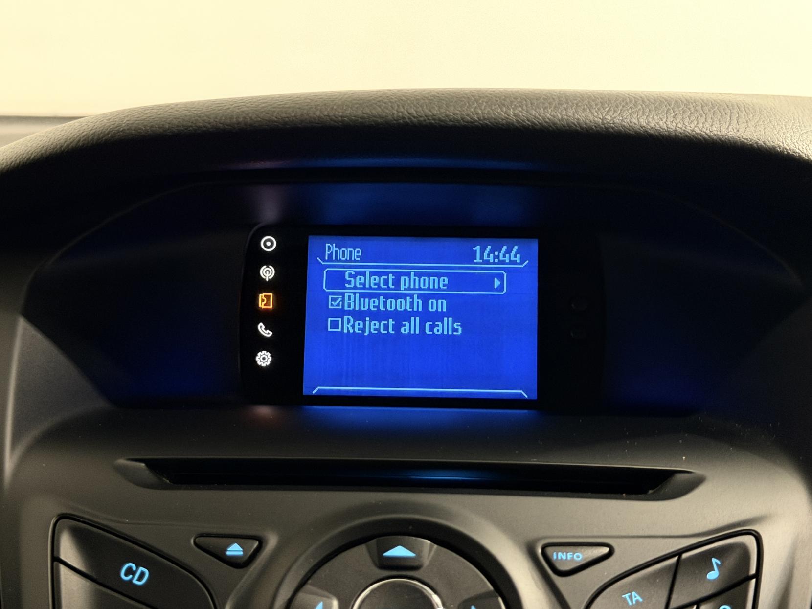 Ford Focus 1.6 Edge Hatchback 5dr Petrol Manual Euro 5 (105 ps)