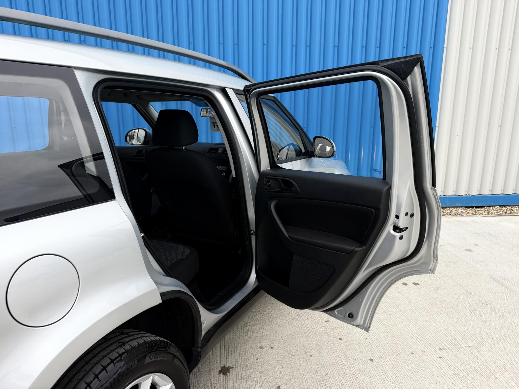 Skoda Yeti 2.0 TDI S Outdoor 5dr Diesel Manual Euro 5 (110 ps)