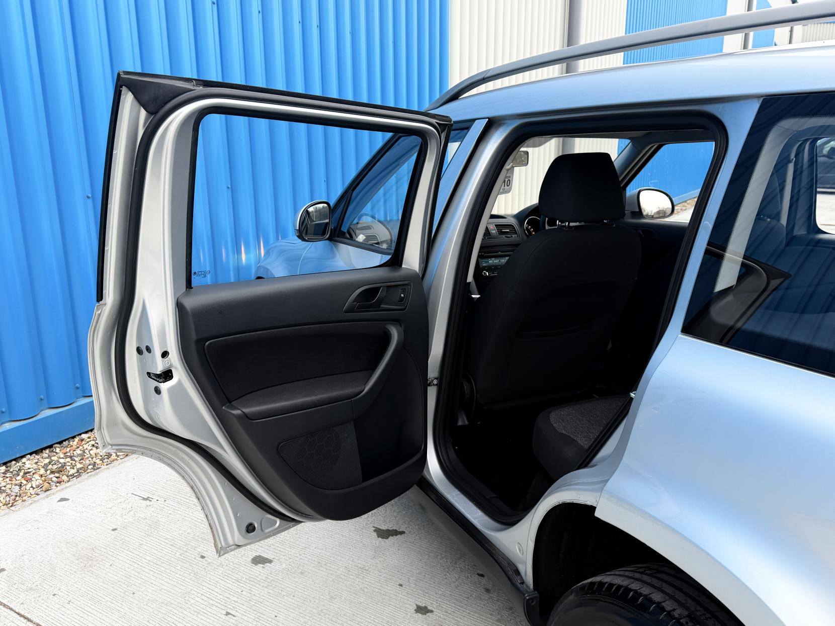 Skoda Yeti 2.0 TDI S Outdoor 5dr Diesel Manual Euro 5 (110 ps)