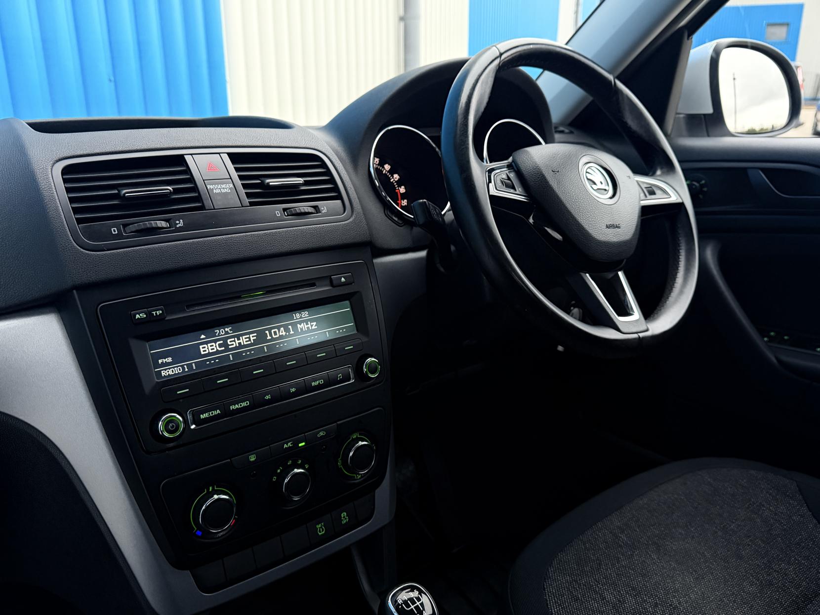 Skoda Yeti 2.0 TDI S Outdoor 5dr Diesel Manual Euro 5 (110 ps)