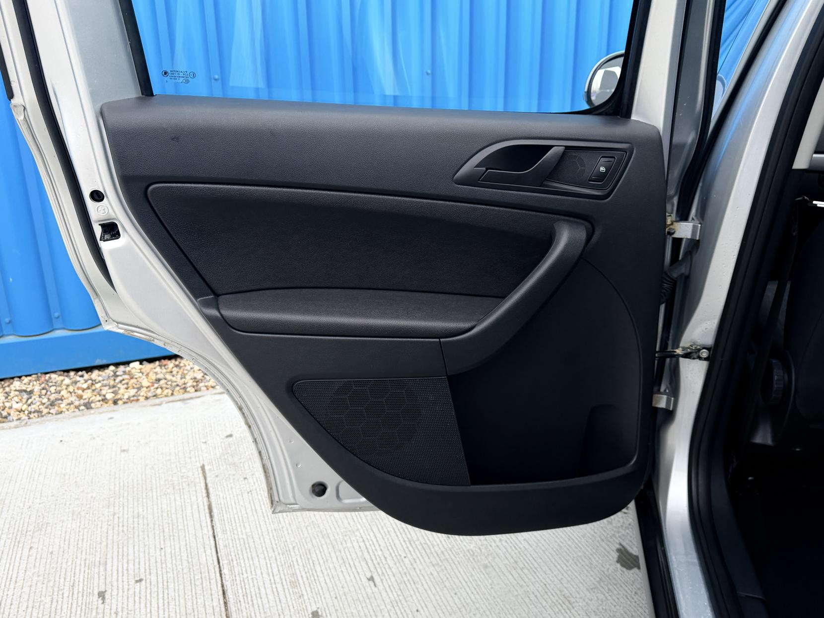 Skoda Yeti 2.0 TDI S Outdoor 5dr Diesel Manual Euro 5 (110 ps)