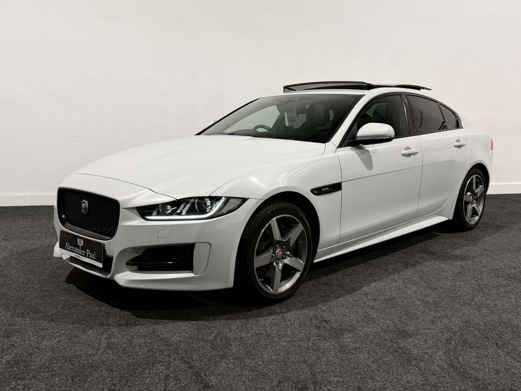 Jaguar XE 2.0d R-Sport Saloon 4dr Diesel Auto AWD Euro 6 (s/s) (180 ps)