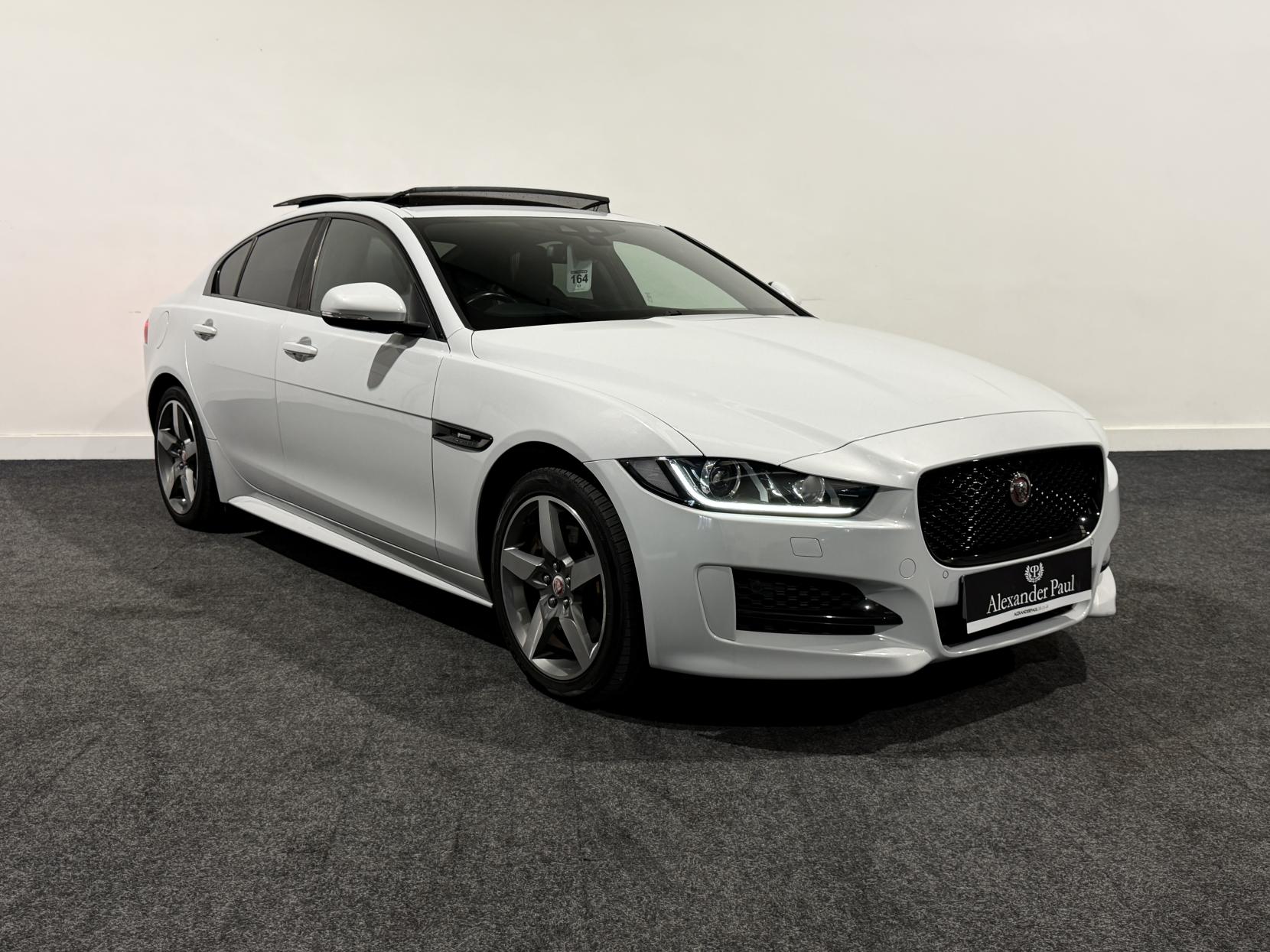 Jaguar XE 2.0d R-Sport Saloon 4dr Diesel Auto AWD Euro 6 (s/s) (180 ps)