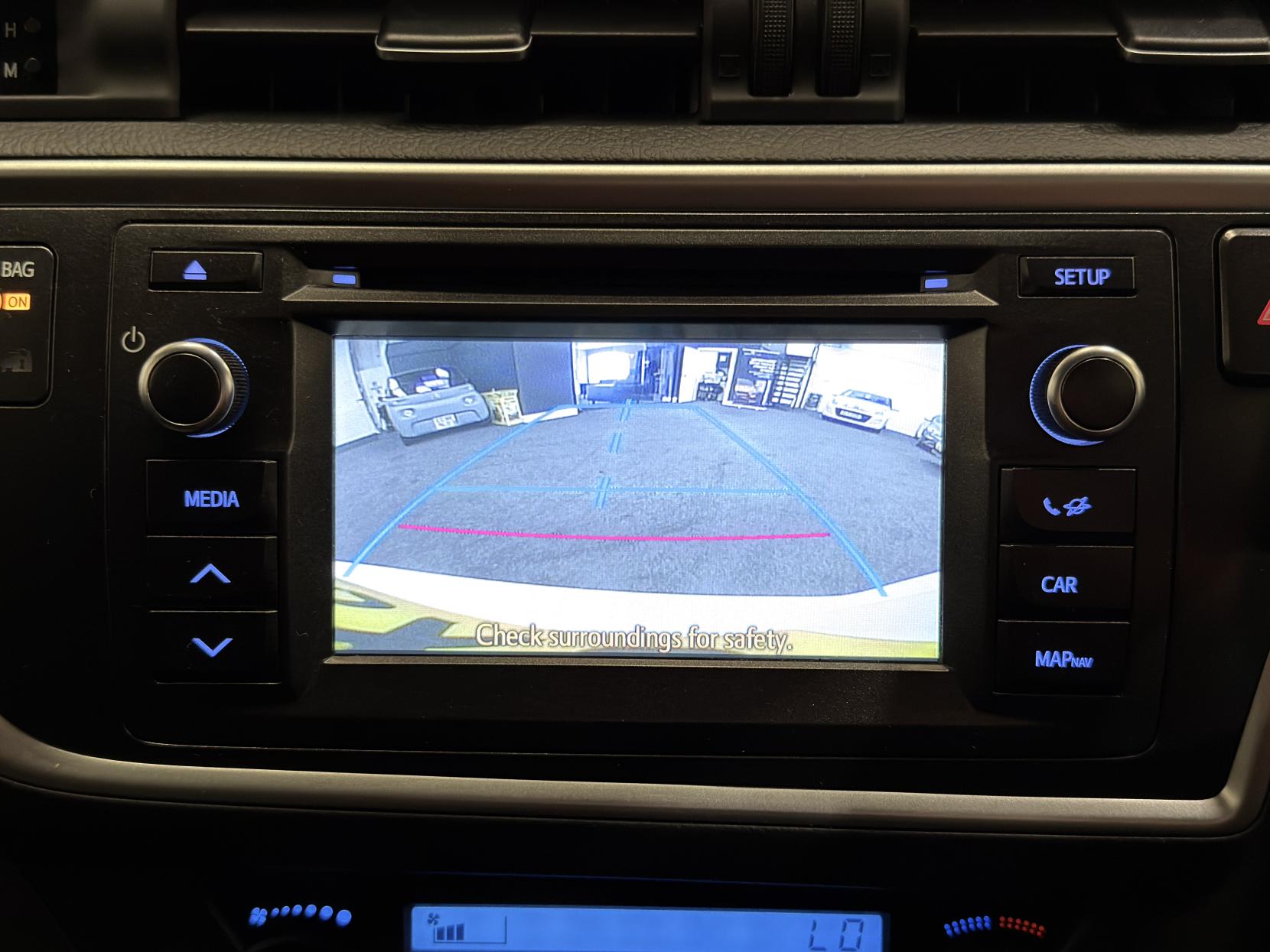 Toyota Auris 1.8 VVT-h Icon+ Touring Sports 5dr Petrol Hybrid CVT Euro 5 (s/s) (136 ps)