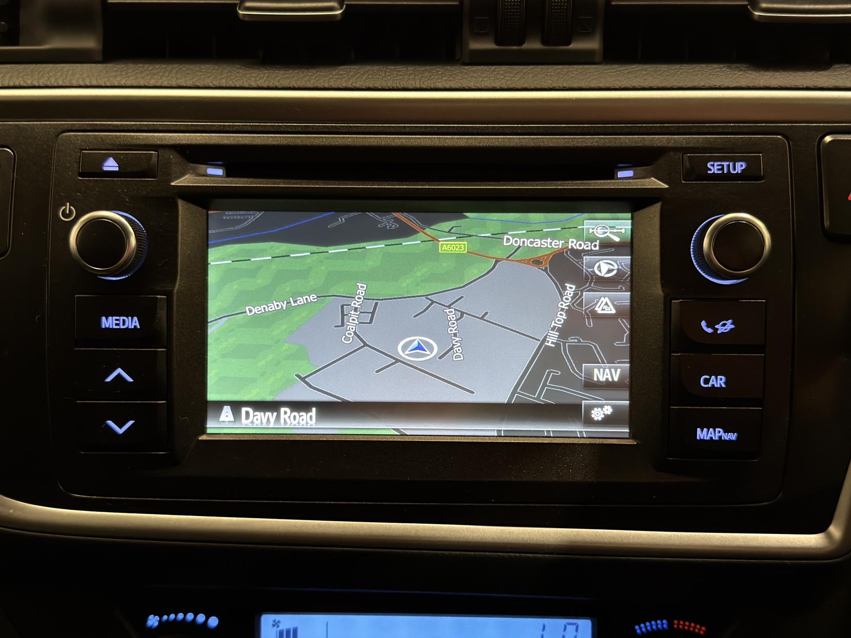 Toyota Auris 1.8 VVT-h Icon+ Touring Sports 5dr Petrol Hybrid CVT Euro 5 (s/s) (136 ps)