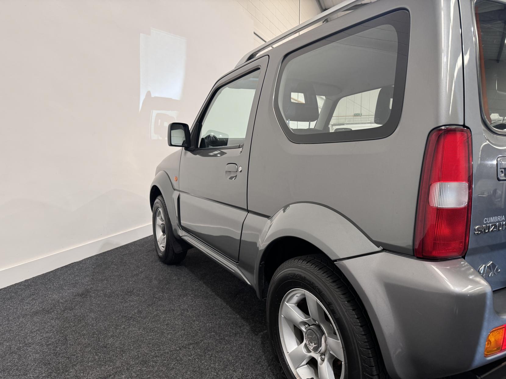 Suzuki Jimny 1.3 JLX+ SUV 3dr Petrol Manual (174 g/km, 83 bhp)