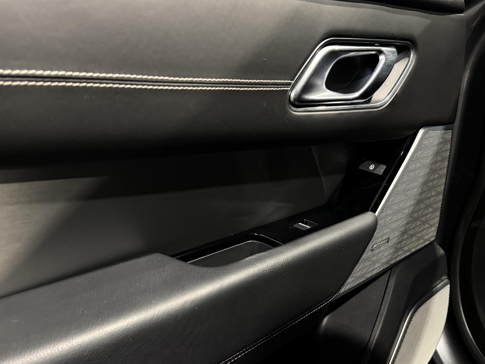 Land Rover Range Rover Velar 2.0 D180 R-Dynamic SE SUV 5dr Diesel Auto 4WD Euro 6 (s/s) (180 ps)