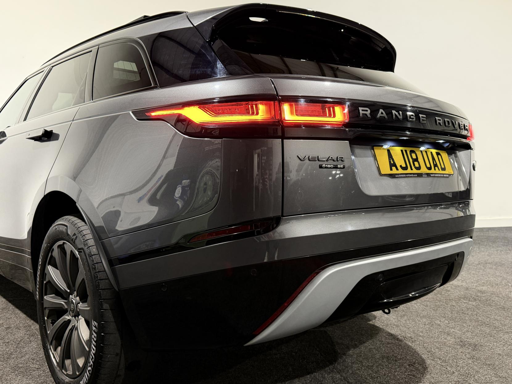 Land Rover Range Rover Velar 2.0 D180 R-Dynamic SE SUV 5dr Diesel Auto 4WD Euro 6 (s/s) (180 ps)