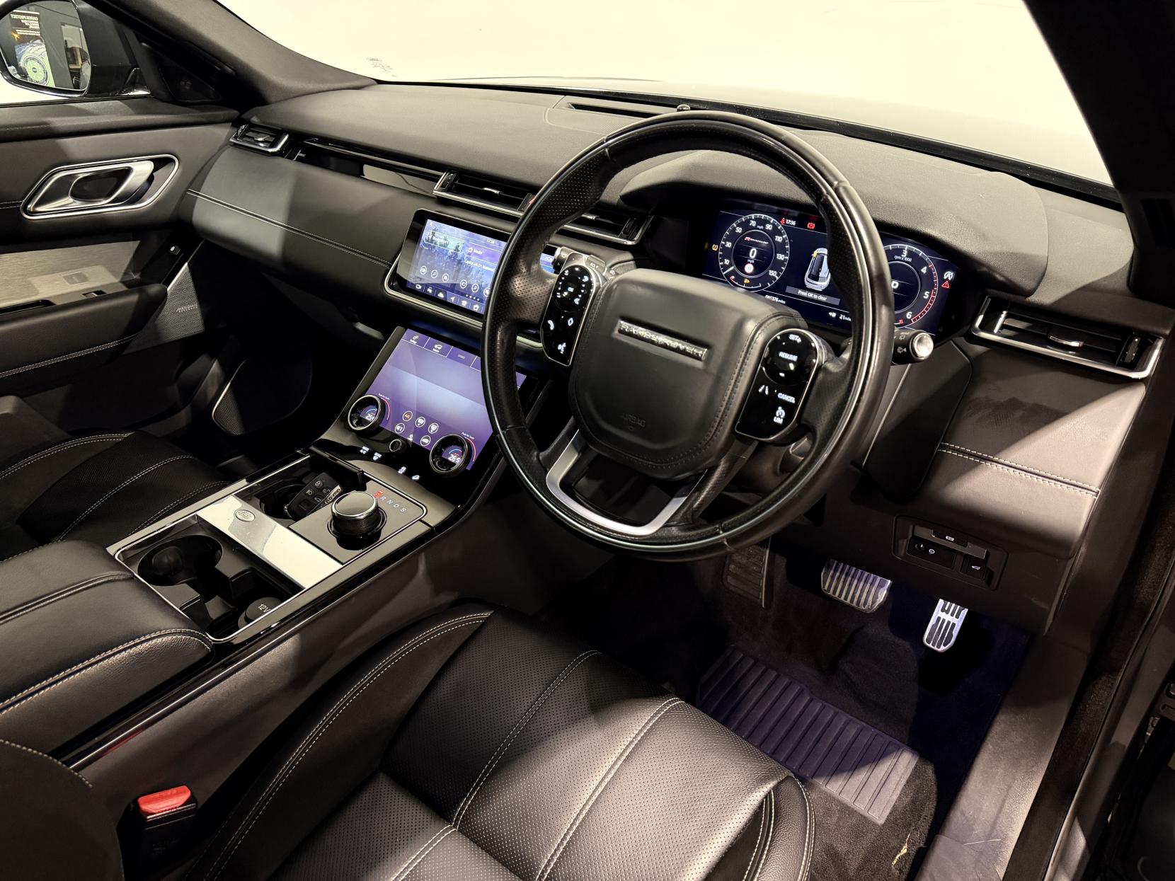 Land Rover Range Rover Velar 2.0 D180 R-Dynamic SE SUV 5dr Diesel Auto 4WD Euro 6 (s/s) (180 ps)