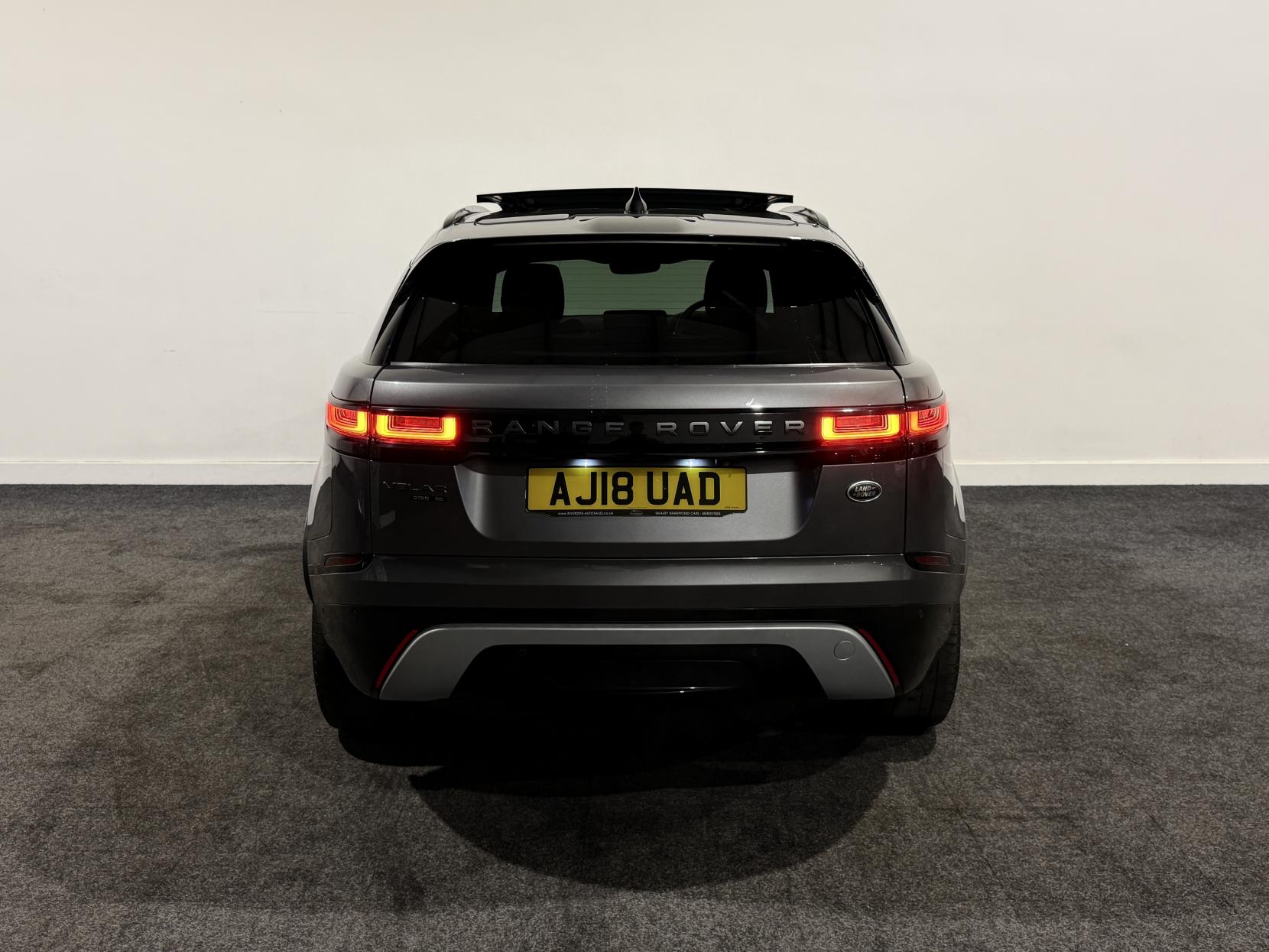 Land Rover Range Rover Velar 2.0 D180 R-Dynamic SE SUV 5dr Diesel Auto 4WD Euro 6 (s/s) (180 ps)