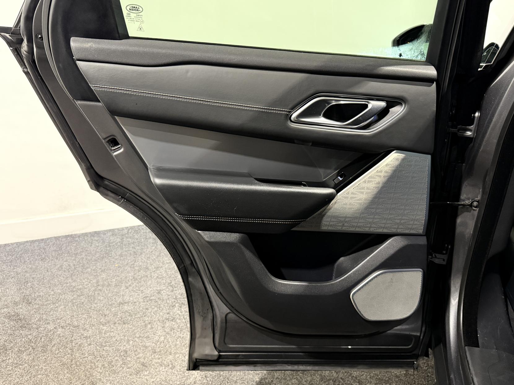 Land Rover Range Rover Velar 2.0 D180 R-Dynamic SE SUV 5dr Diesel Auto 4WD Euro 6 (s/s) (180 ps)