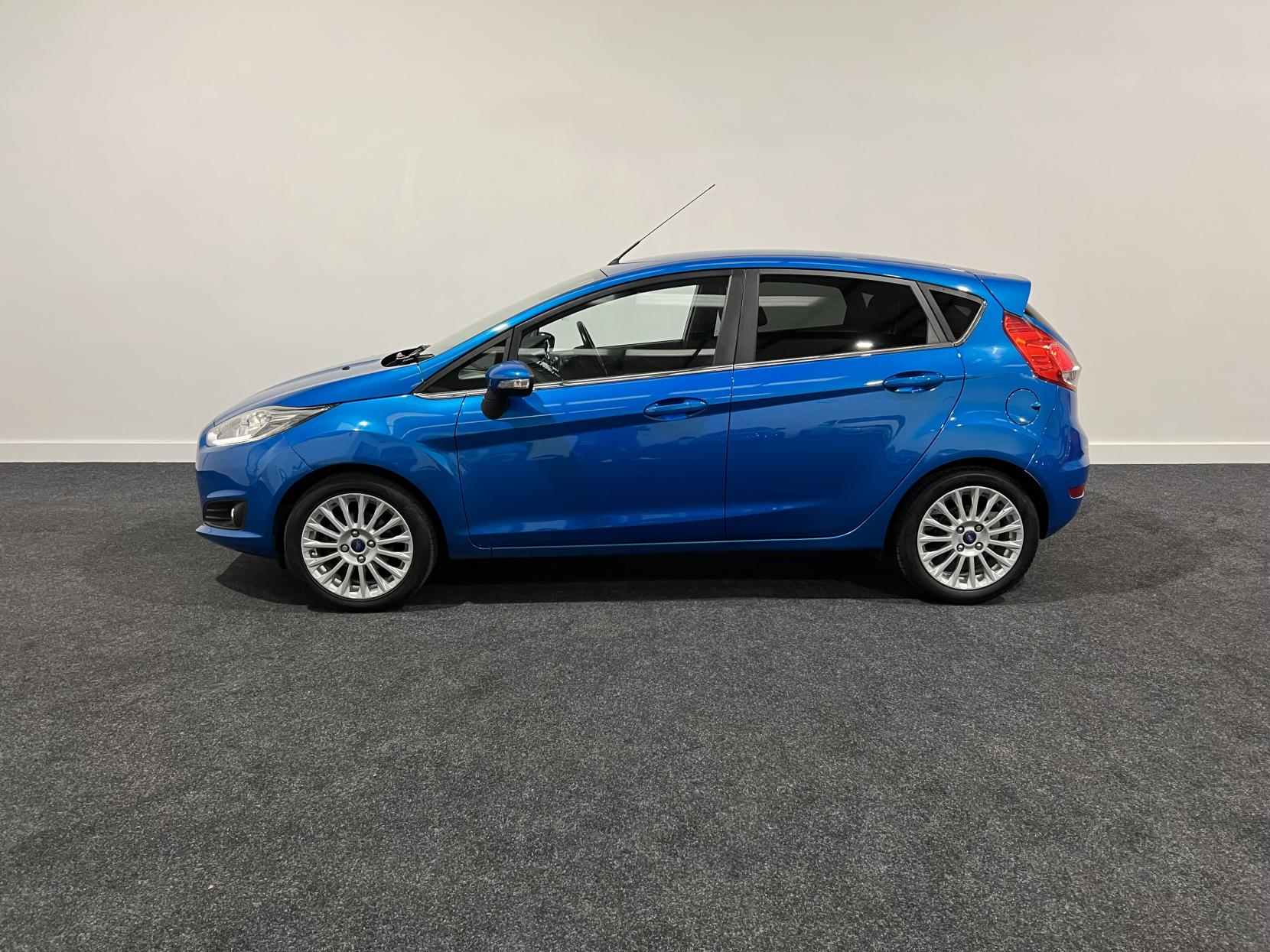 Ford Fiesta 1.0T EcoBoost Titanium Hatchback 5dr Petrol Manual Euro 5 (s/s) (100 ps)
