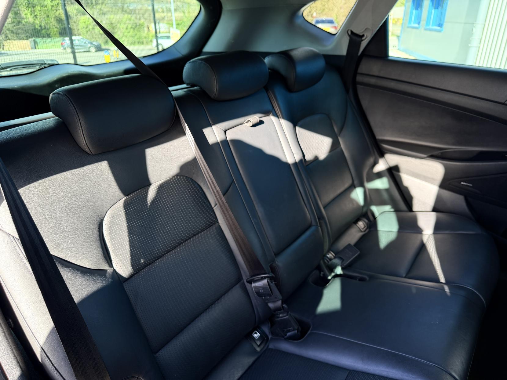 Hyundai TUCSON 1.6 GDi Premium SUV 5dr Petrol Manual Euro 6 (s/s) (132 ps)