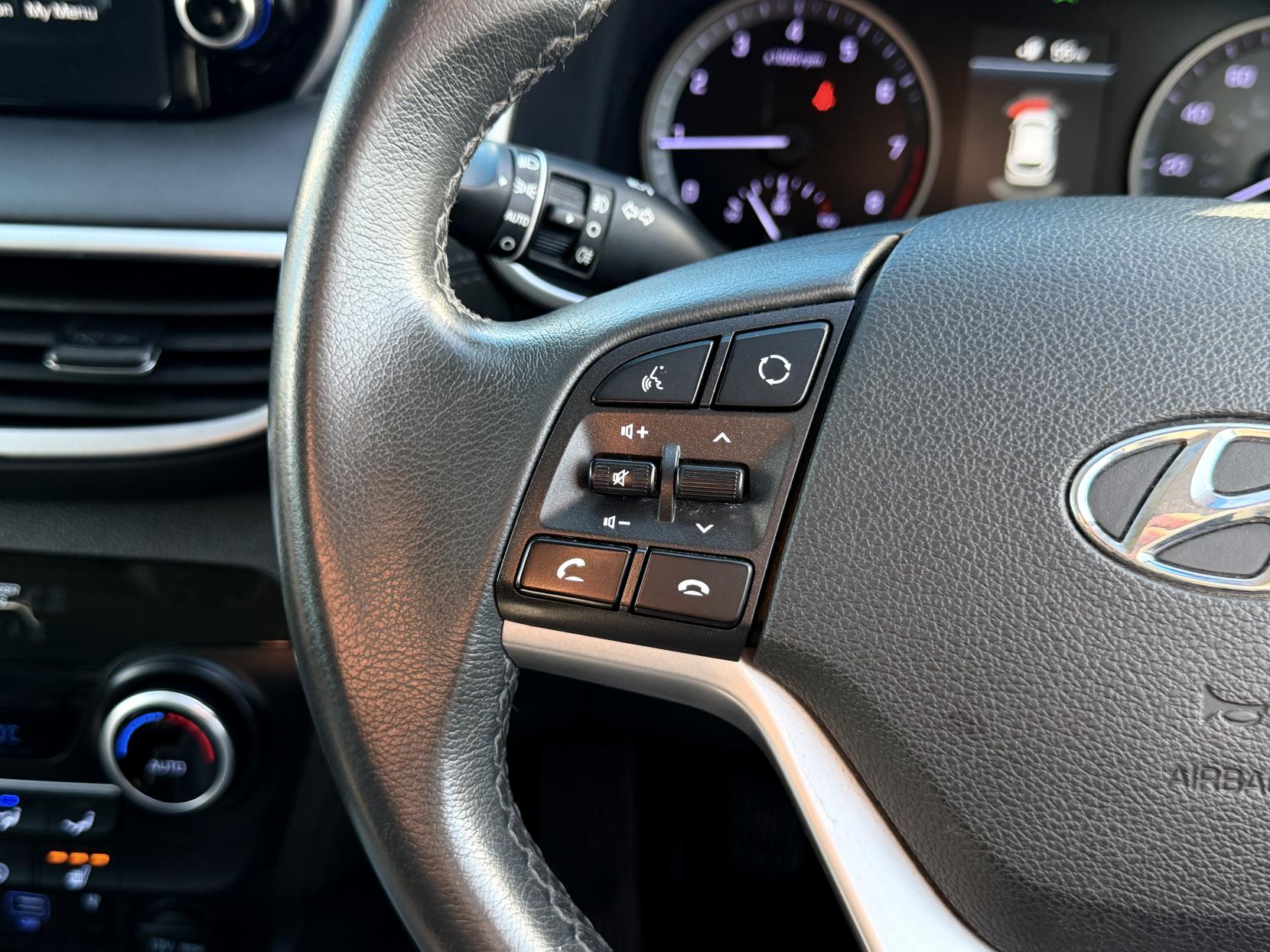 Hyundai TUCSON 1.6 GDi Premium SUV 5dr Petrol Manual Euro 6 (s/s) (132 ps)