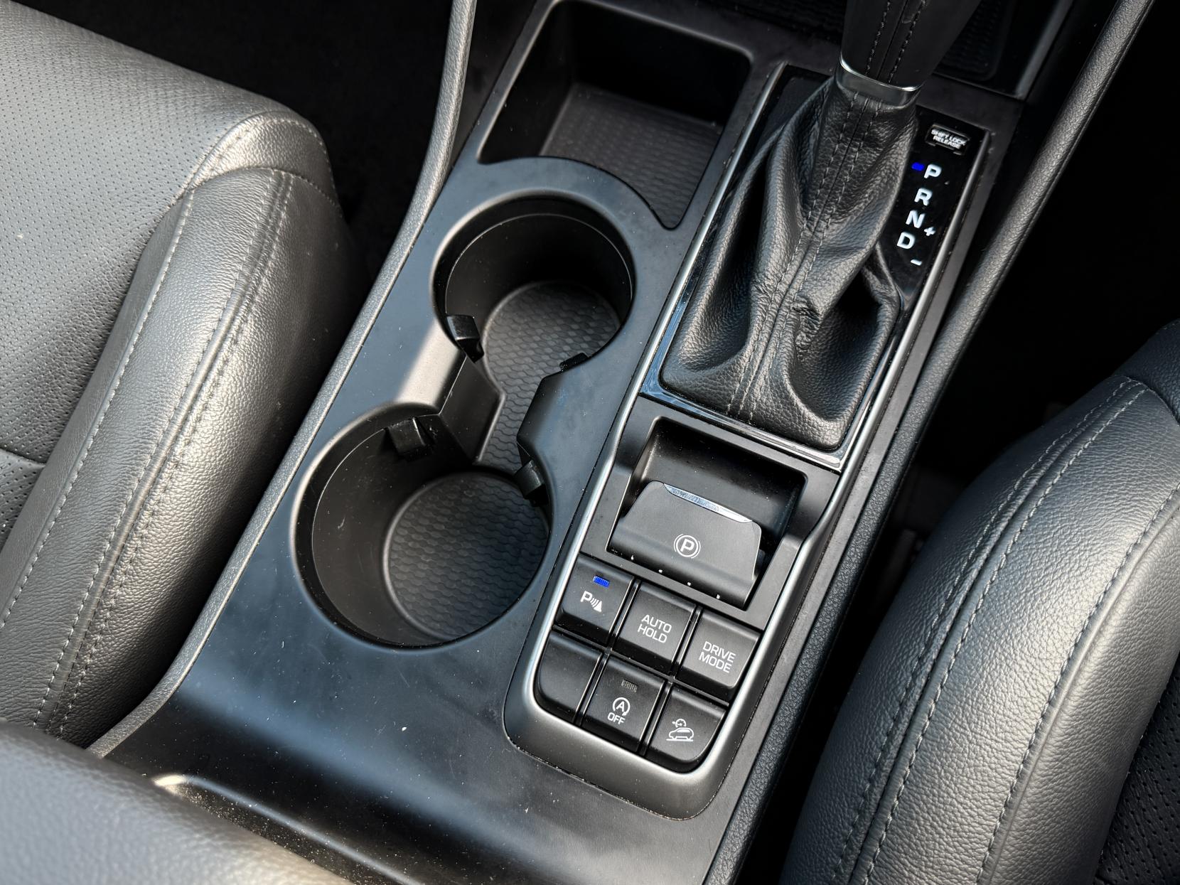 Hyundai TUCSON 1.7 CRDi Blue Drive Premium SUV 5dr Diesel DCT Euro 6 (s/s) (141 ps)