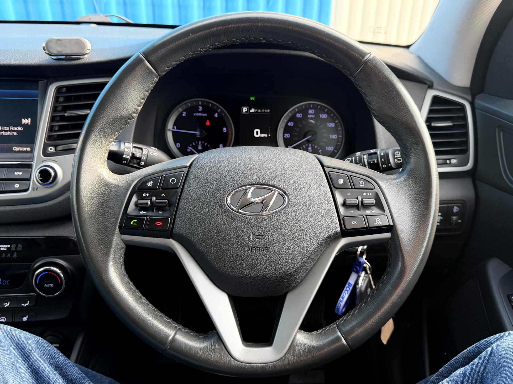 Hyundai TUCSON 1.7 CRDi Blue Drive Premium SUV 5dr Diesel DCT Euro 6 (s/s) (141 ps)