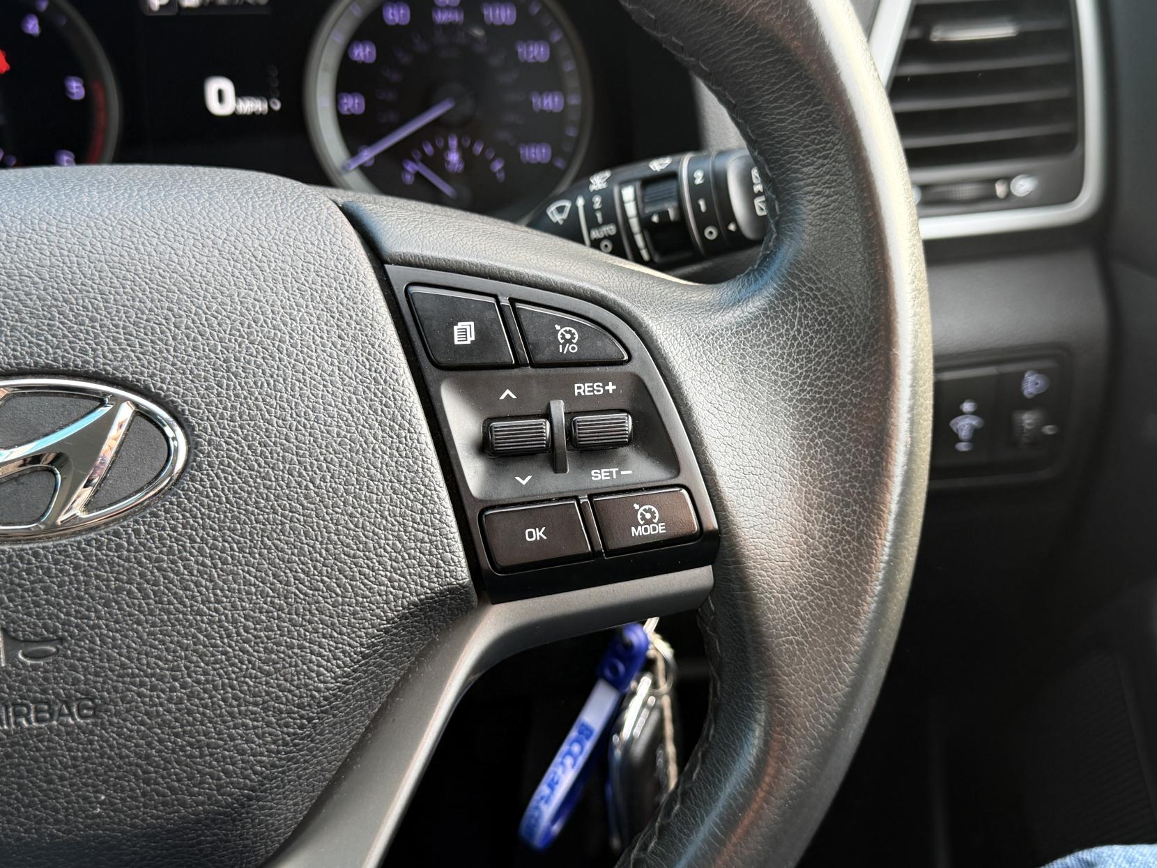 Hyundai TUCSON 1.7 CRDi Blue Drive Premium SUV 5dr Diesel DCT Euro 6 (s/s) (141 ps)