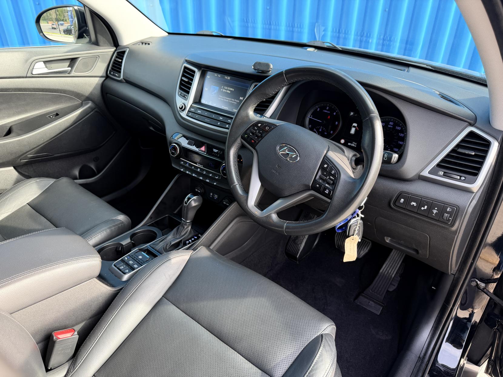 Hyundai TUCSON 1.7 CRDi Blue Drive Premium SUV 5dr Diesel DCT Euro 6 (s/s) (141 ps)