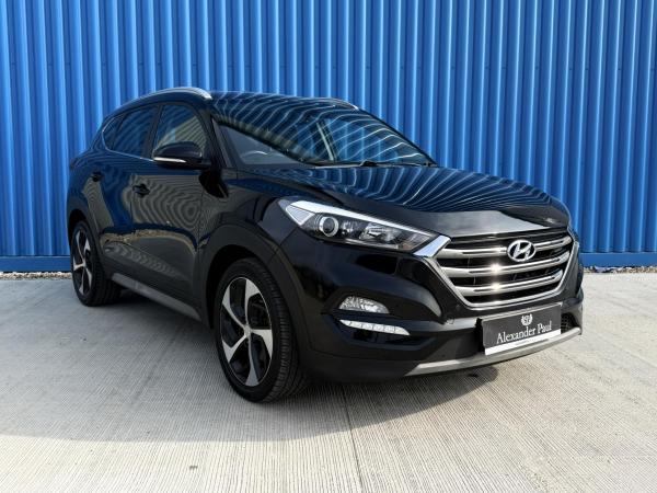 Hyundai TUCSON 1.7 CRDi Blue Drive Premium SUV 5dr Diesel DCT Euro 6 (s/s) (141 ps)