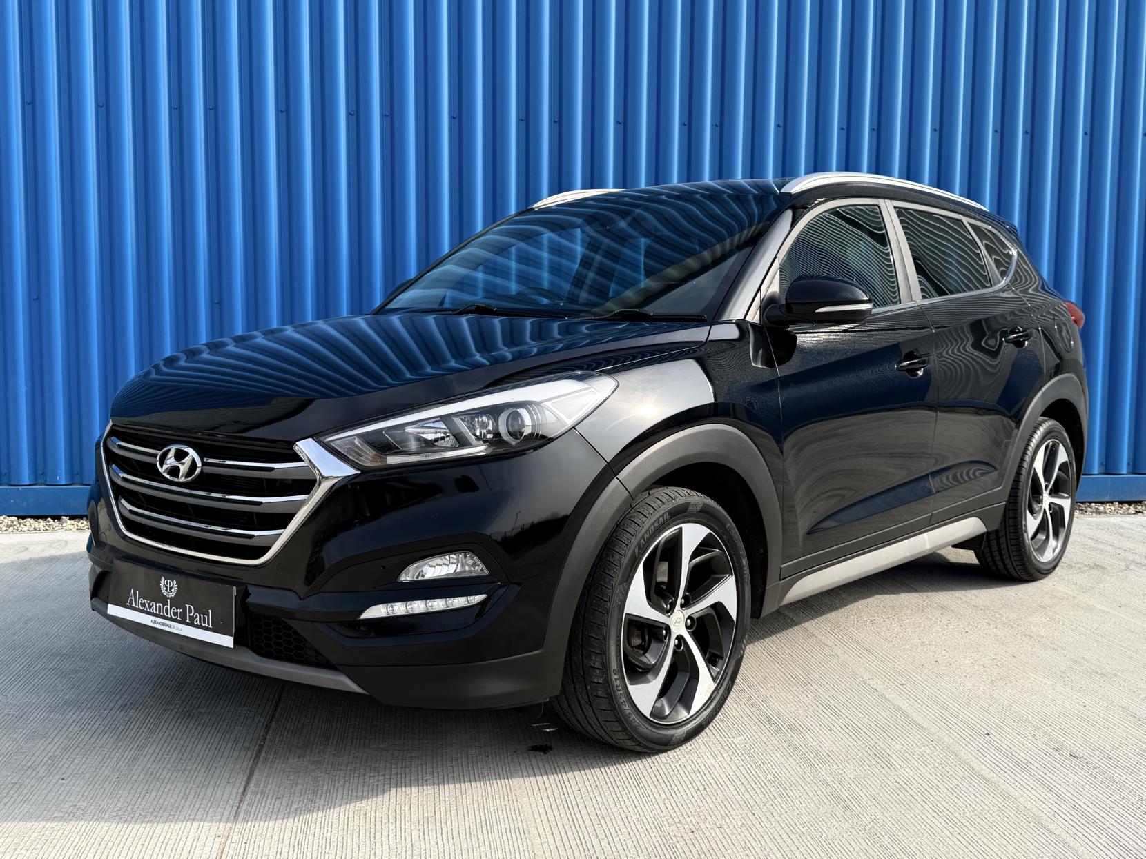 Hyundai TUCSON 1.7 CRDi Blue Drive Premium SUV 5dr Diesel DCT Euro 6 (s/s) (141 ps)