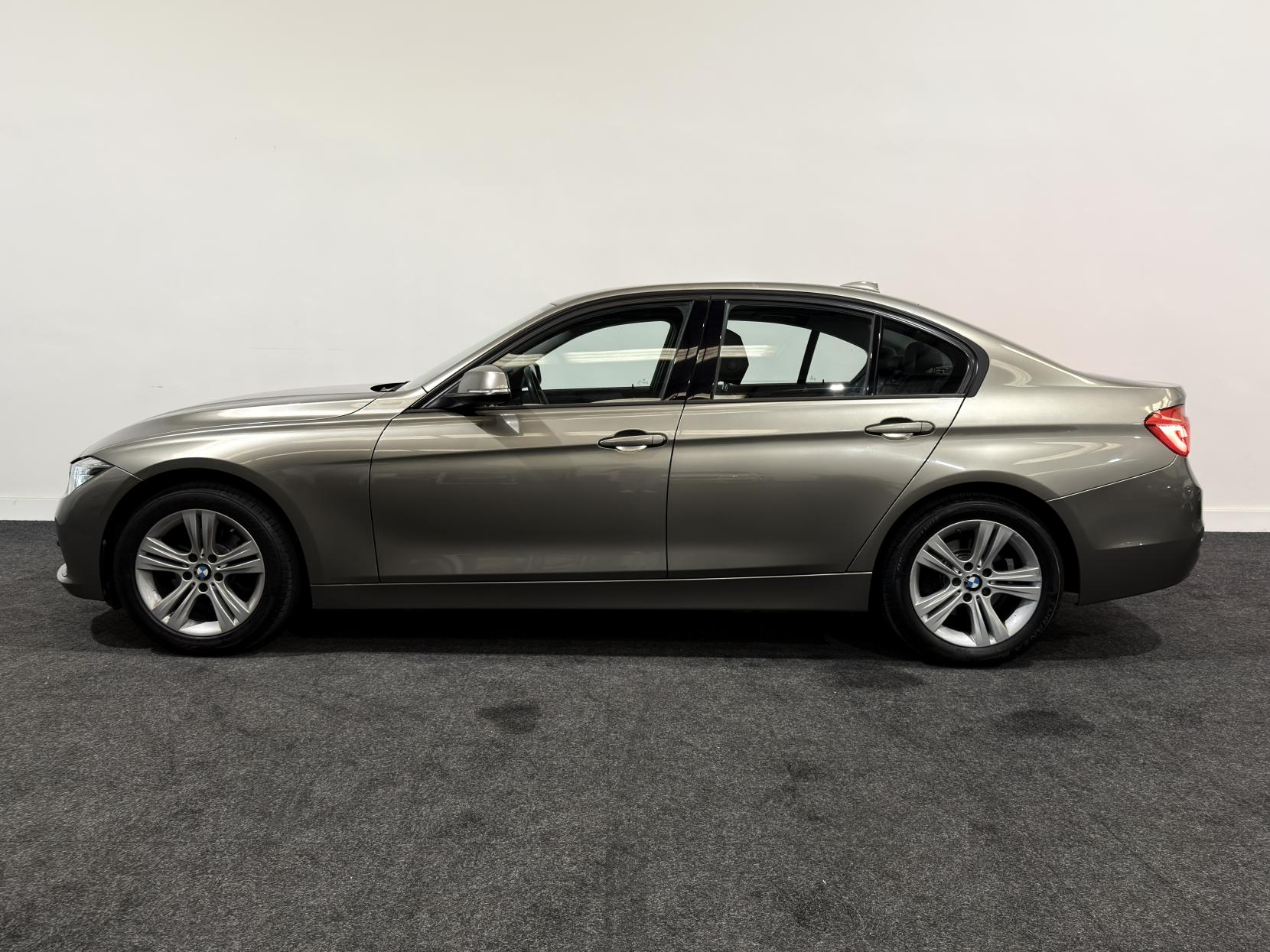 BMW 3 Series 1.5 318i Sport Saloon 4dr Petrol Manual Euro 6 (s/s) (136 ps)